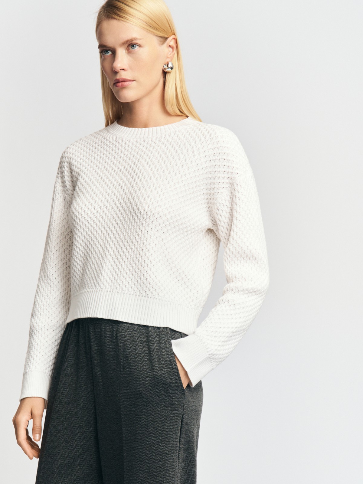 Вязаный джемпер с фактурным узором