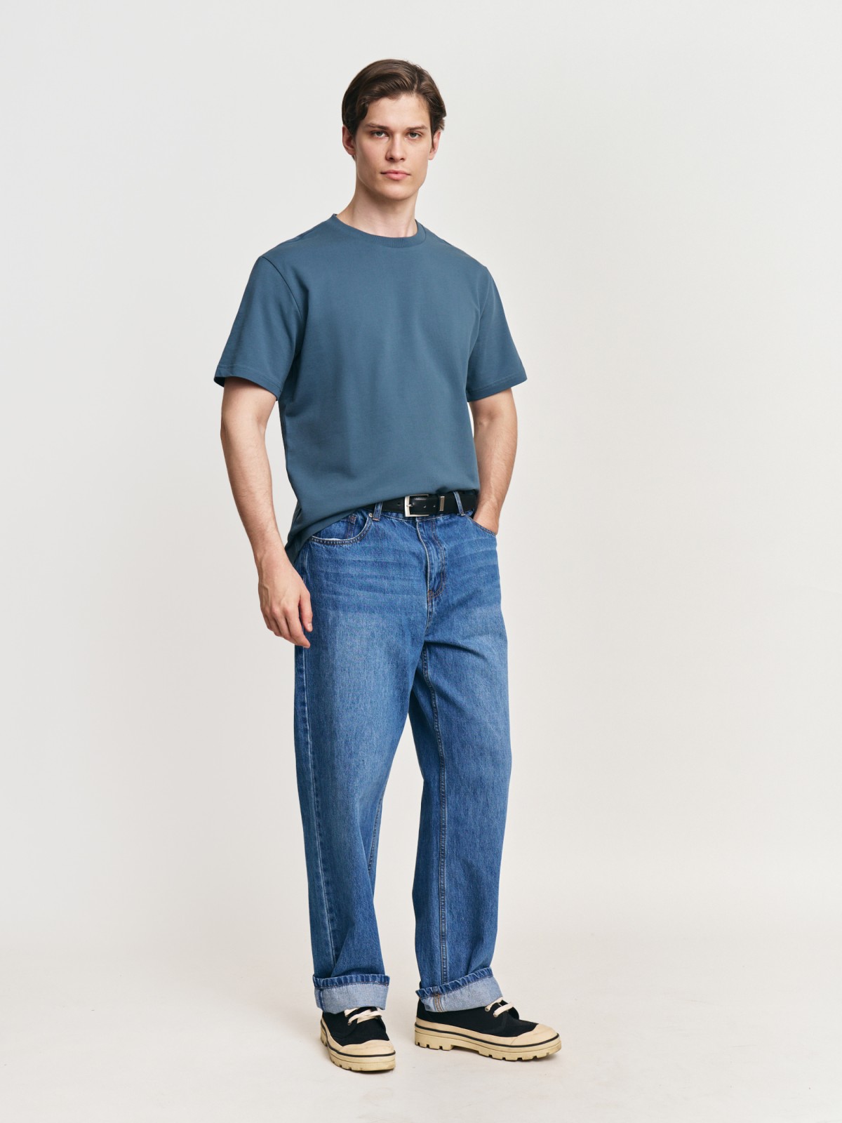 Футболка из хлопка с круглым вырезом