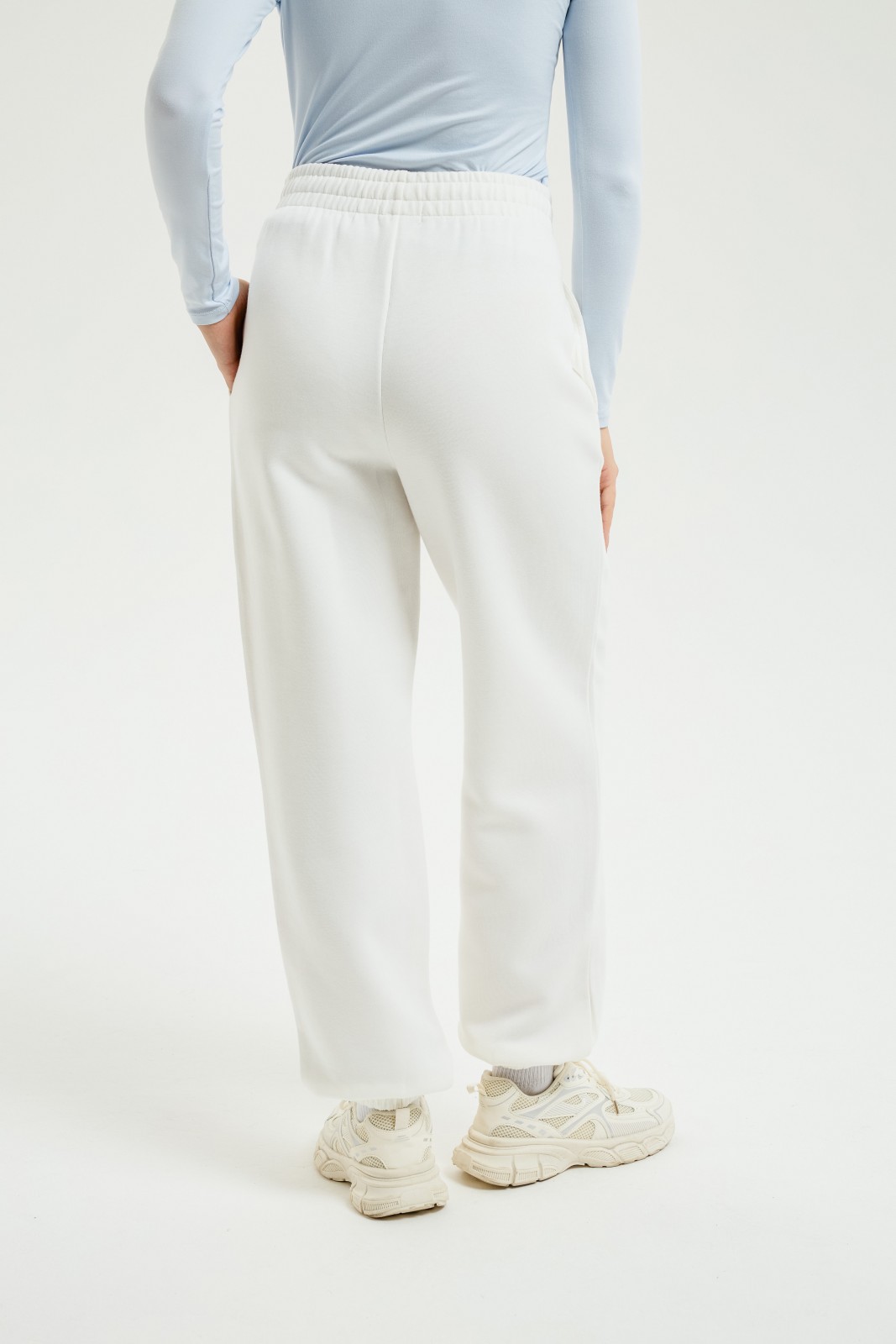 Брюки-джоггеры на резинке