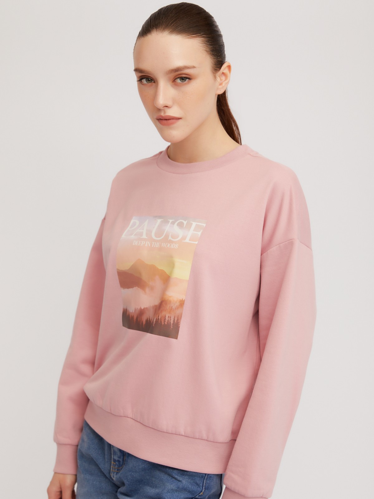 Утеплённый свитшот с принтом