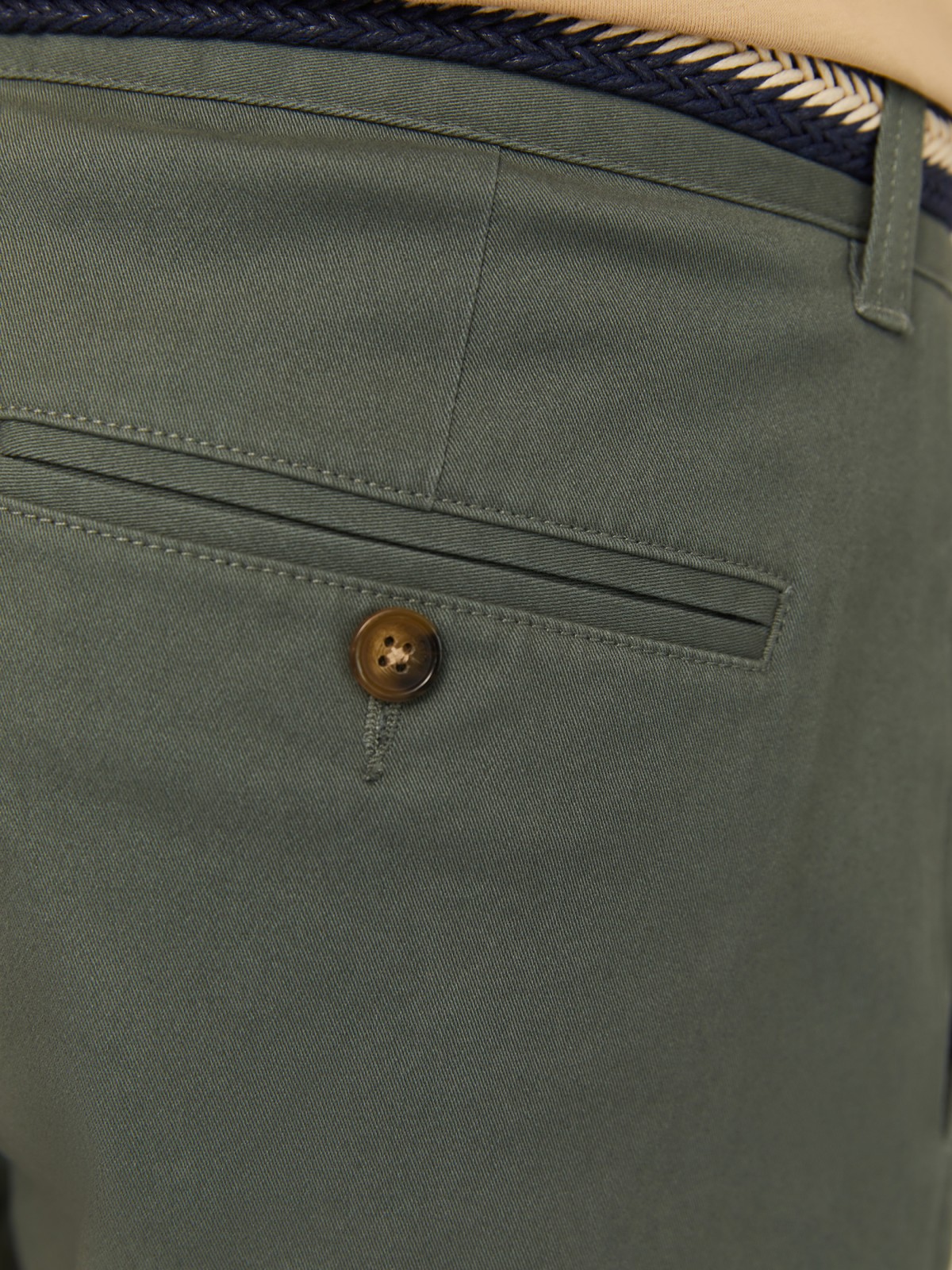 Удлинённые шорты из хлопка с ремнём