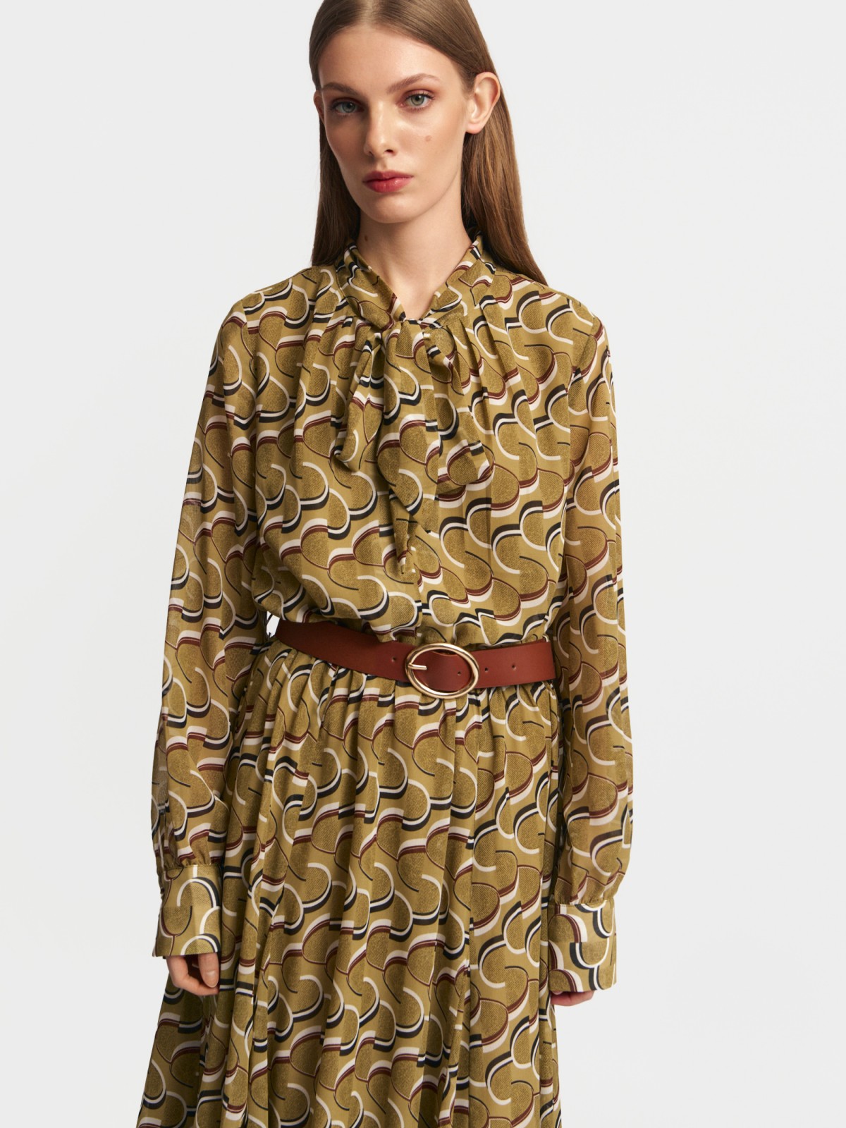 Платье миди из шифона с бантом и ремнём