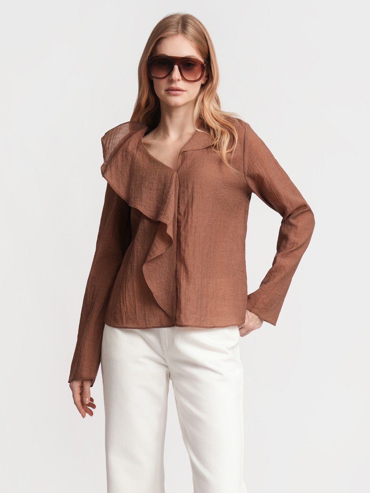 Блузка с воланами