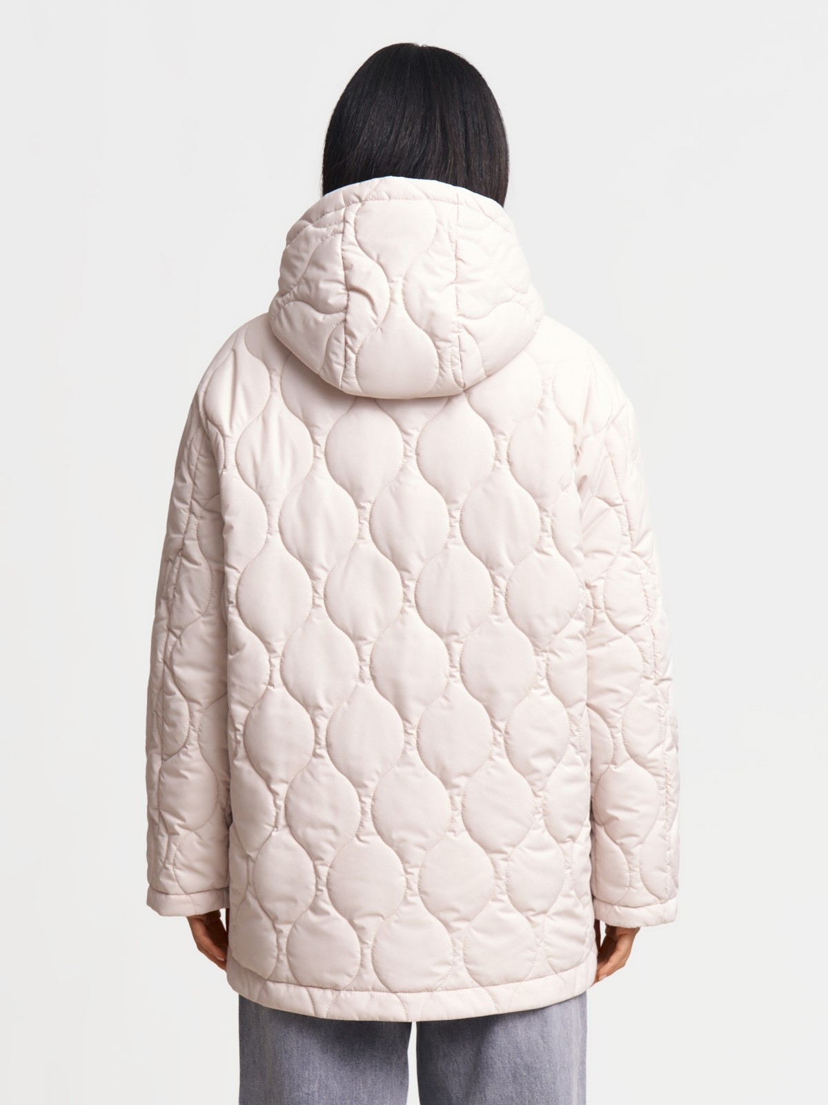 Стёганая куртка с капюшоном на синтепоне
