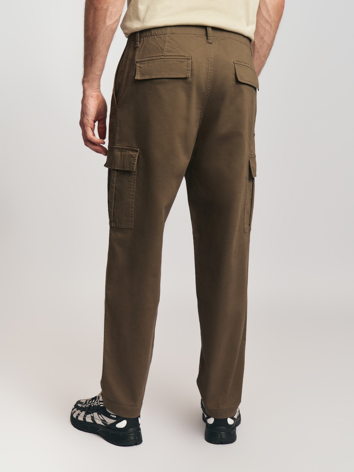 Брюки из хлопка с карманами карго