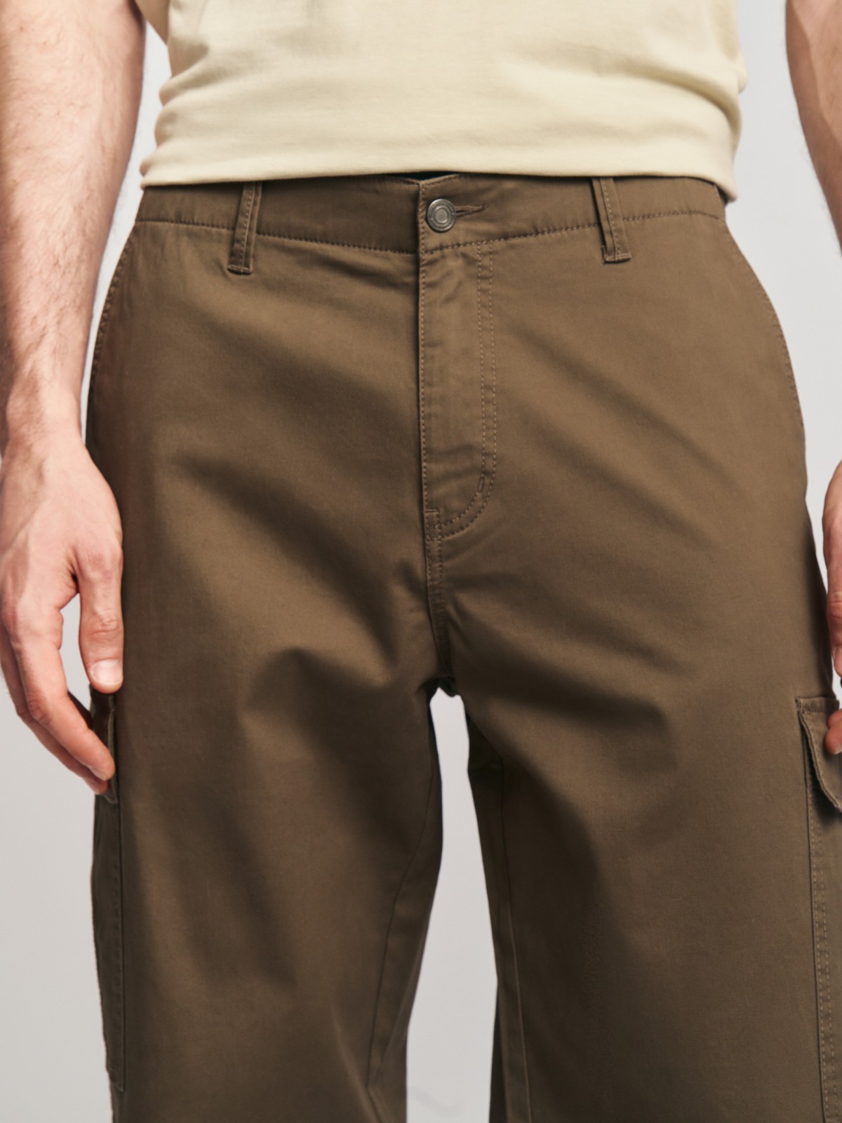 Брюки из хлопка с карманами карго