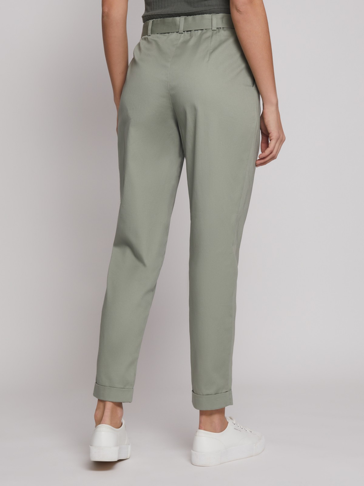 Брюки фасона Carrot