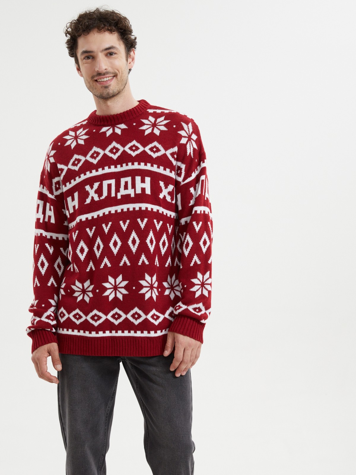 Вязаный джемпер из акрила с новогодним узором 2599₽
