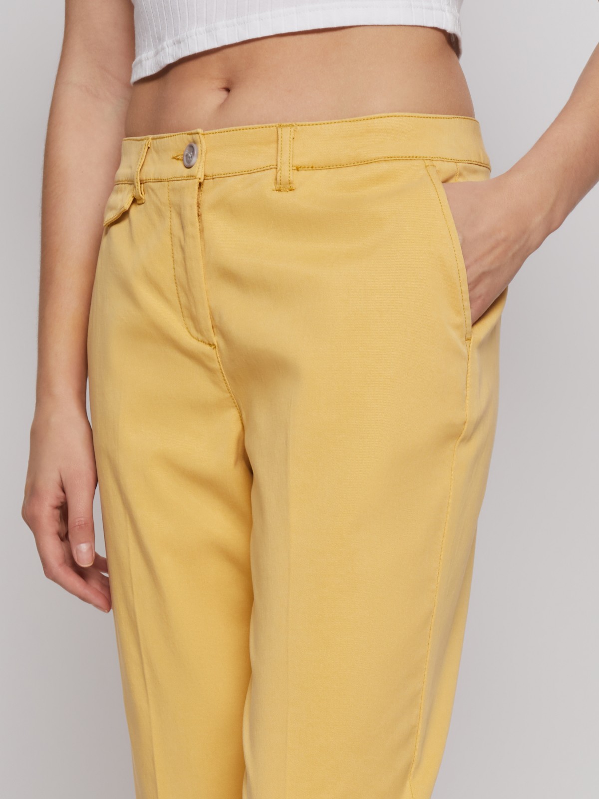 Брюки-чинос 