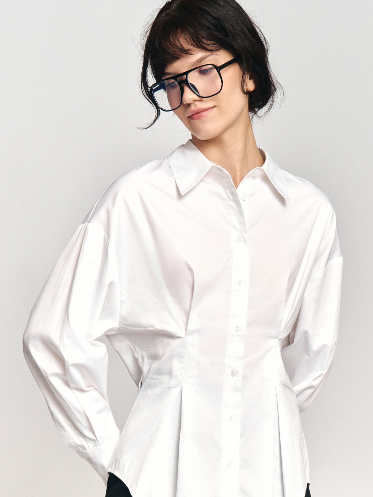 Рубашка из хлопка с акцентом на талии