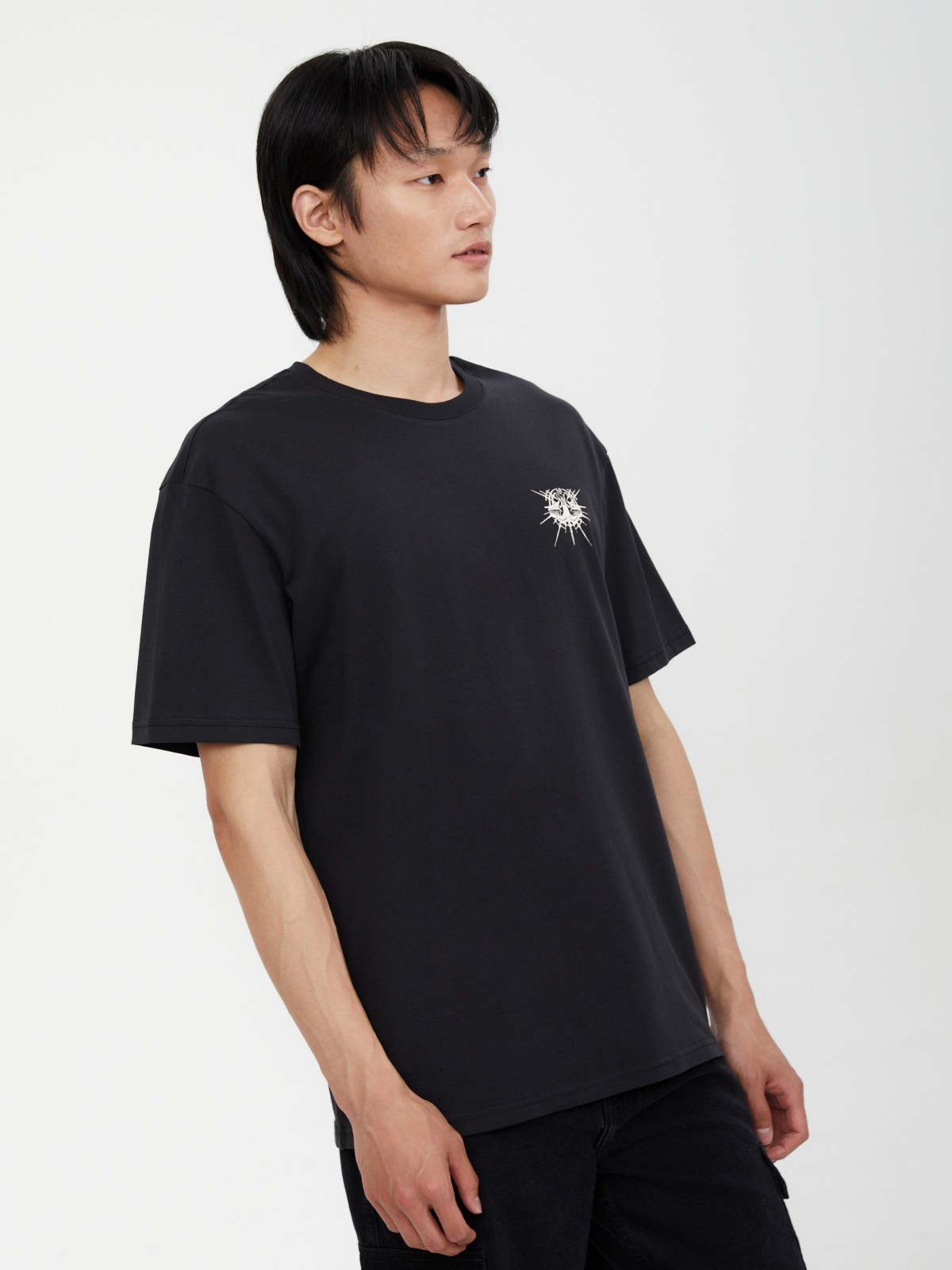 Футболка из хлопка с принтом на спине