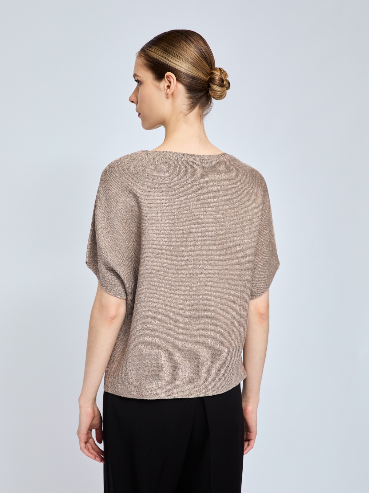 Блестящий джемпер с люрексом и с коротким рукавом