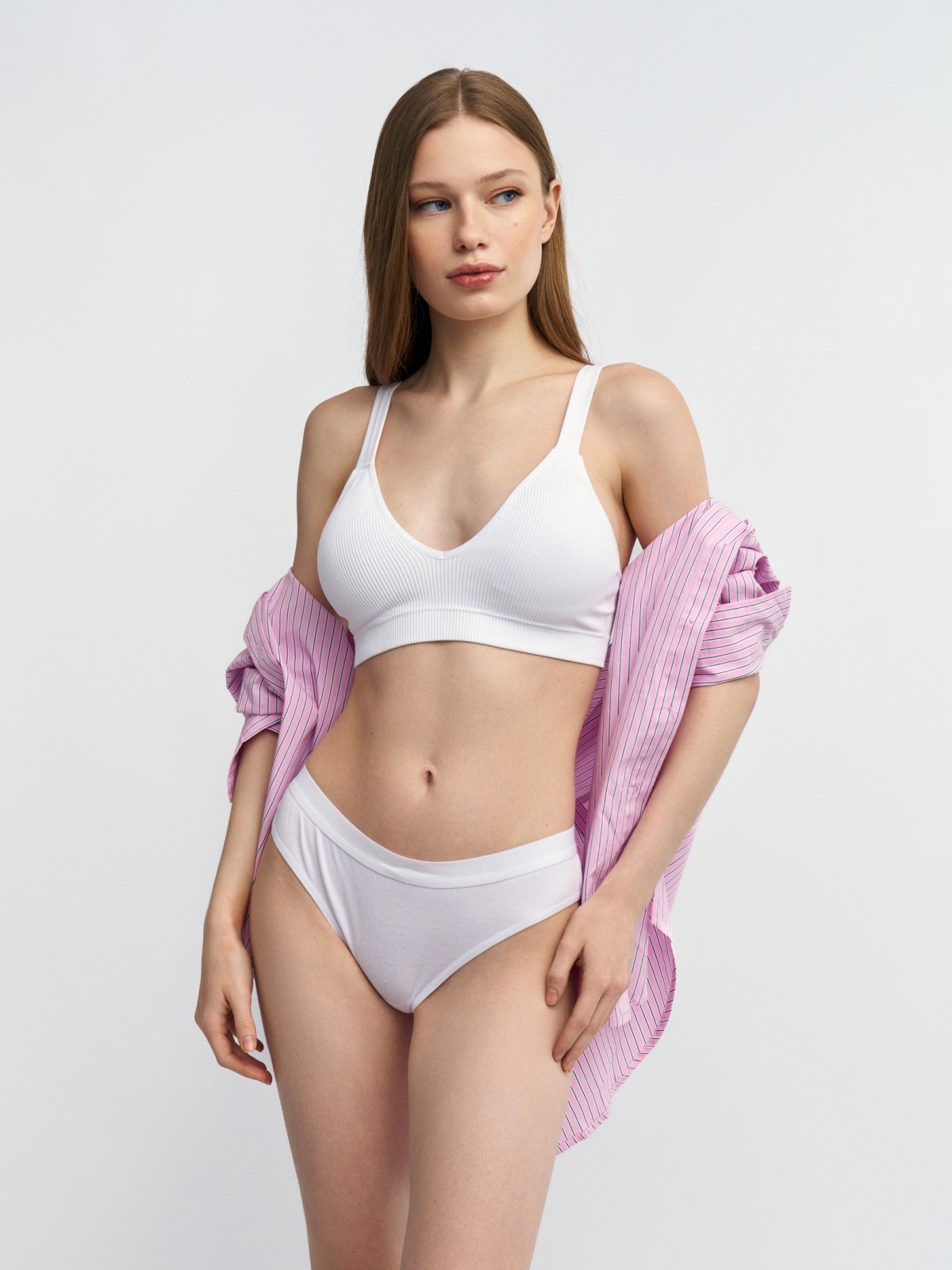 Бельевой бюстгальтер-топ без застёжки