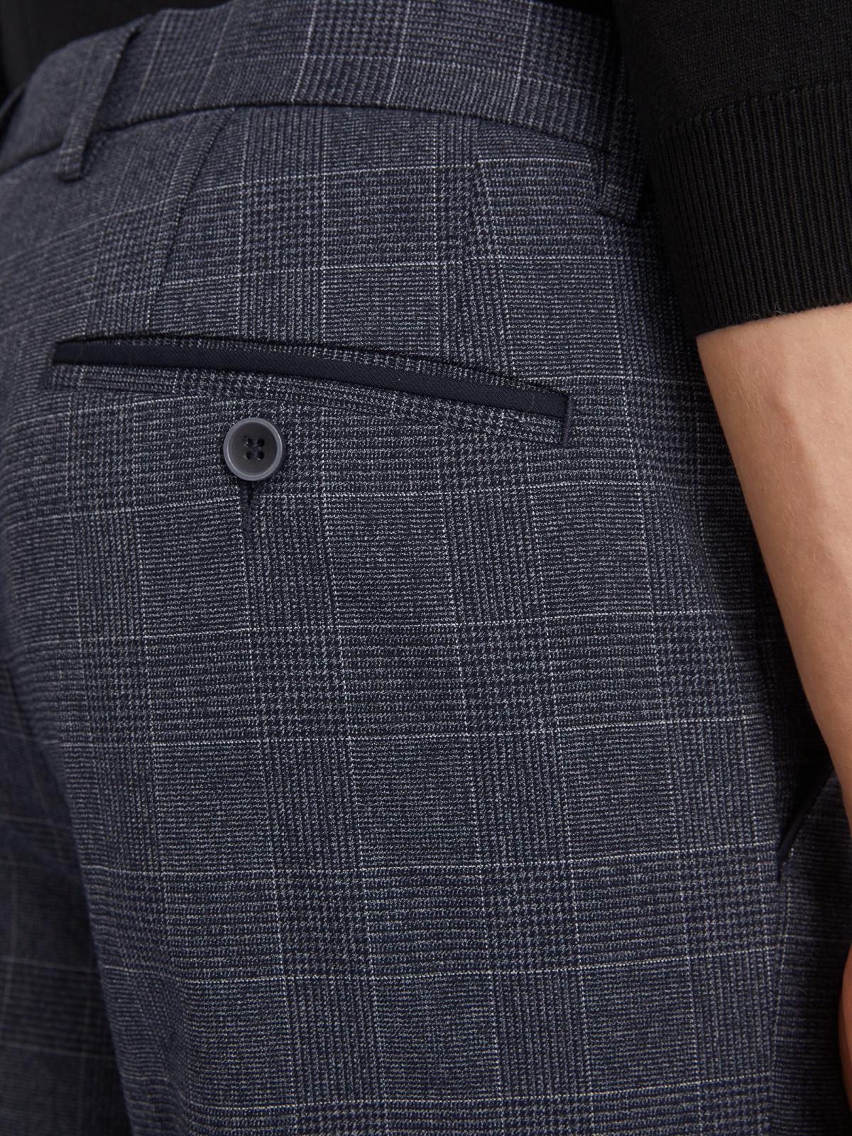 Офисные брюки силуэта Slim со стрелками и узором в клетку zolla 012337366043, цвет синий, размер 34 - фото 6