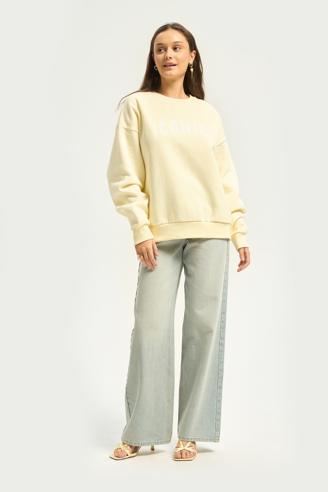 Трикотажный оверсайз свитшот