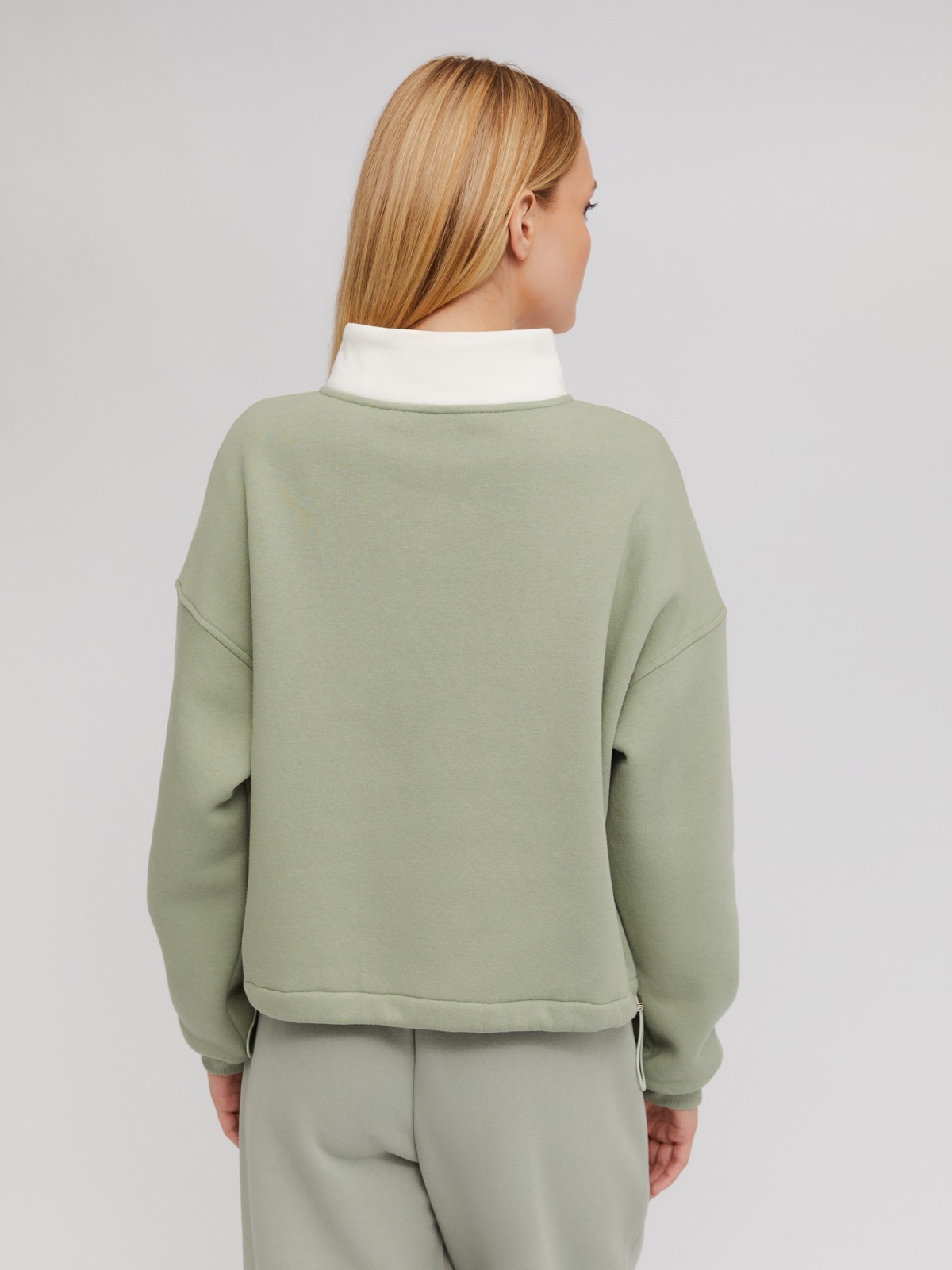 Утеплённая толстовка-анорак на кулиске с воротником-стойкой