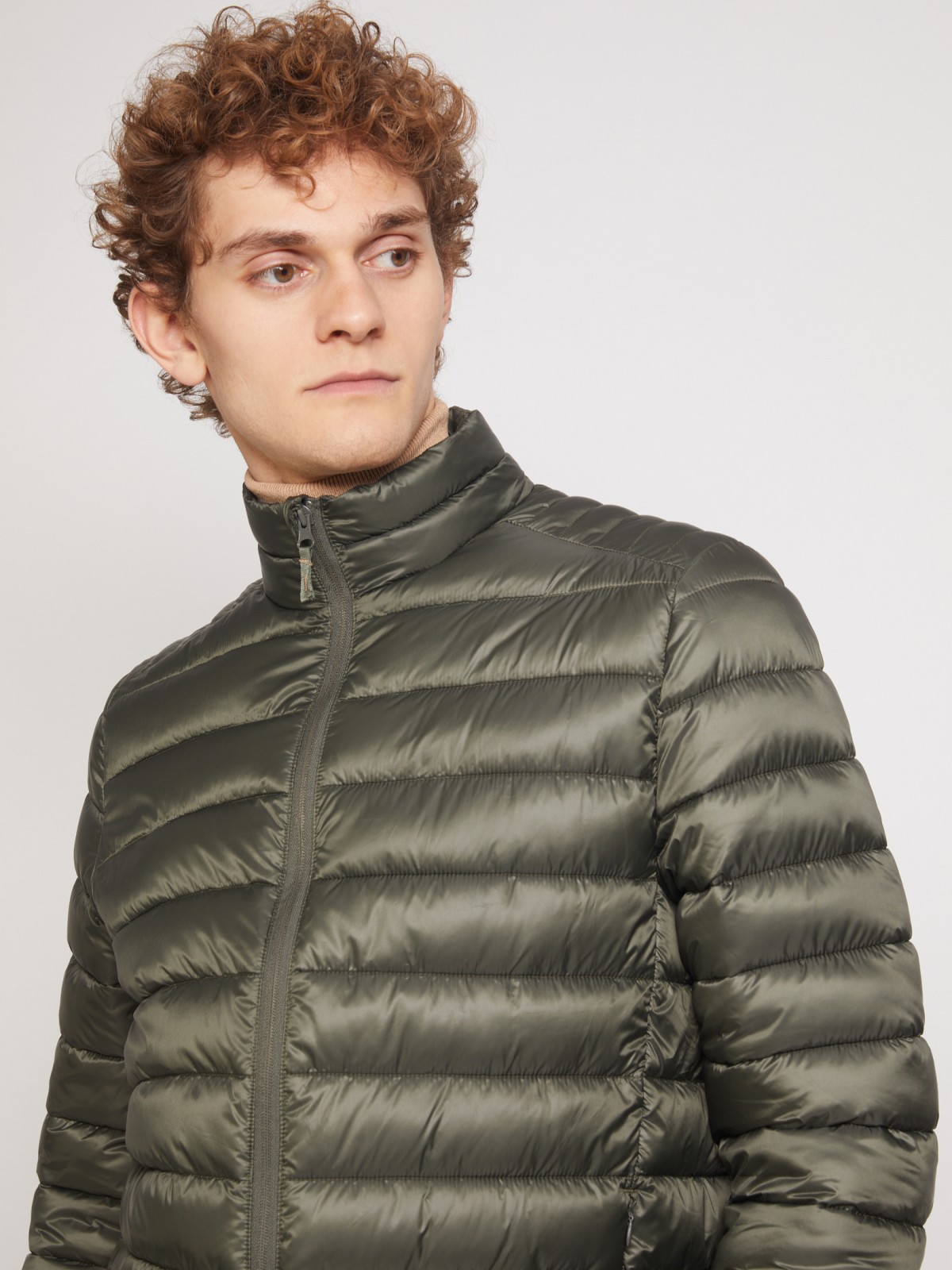 Ультралёгкая стёганая куртка с воротником-стойкой zolla 011335102214, цвет хаки, размер S - фото 3
