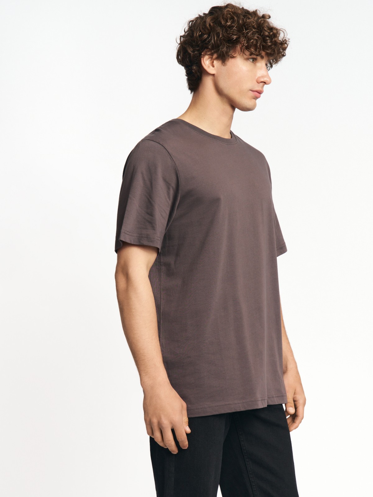 Футболка из хлопка с круглым вырезом