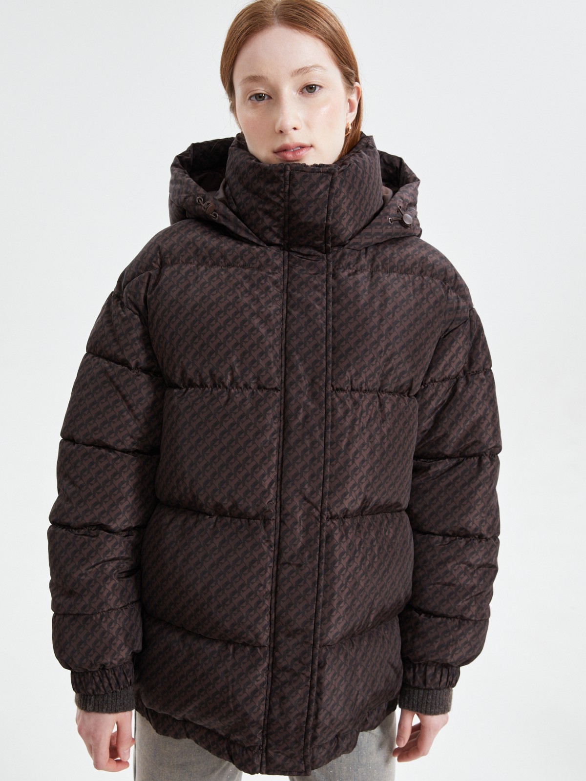 Стёганая оверсайз куртка с капюшоном