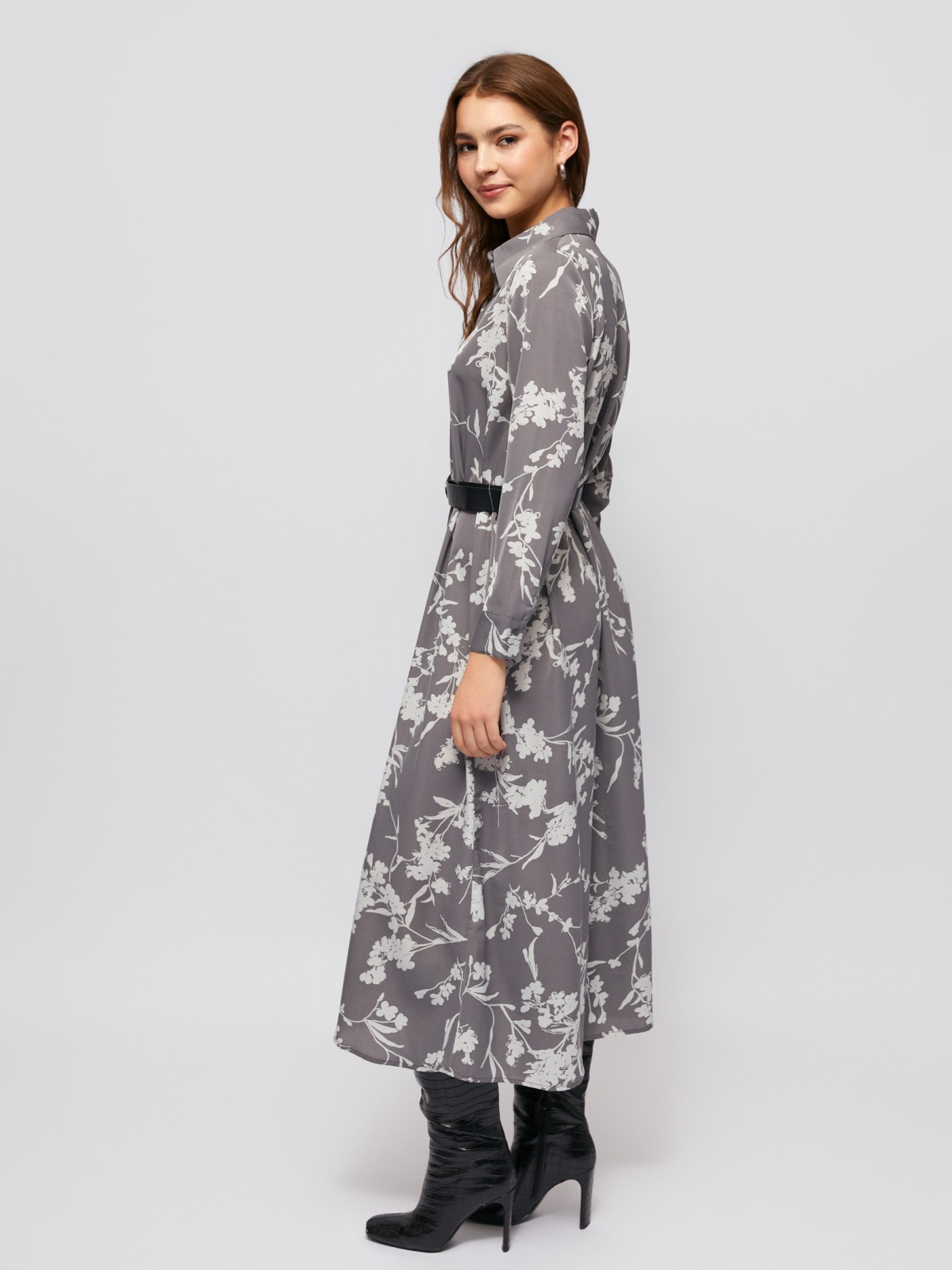 Платье-рубашка макси с цветочным принтом и ремнём
