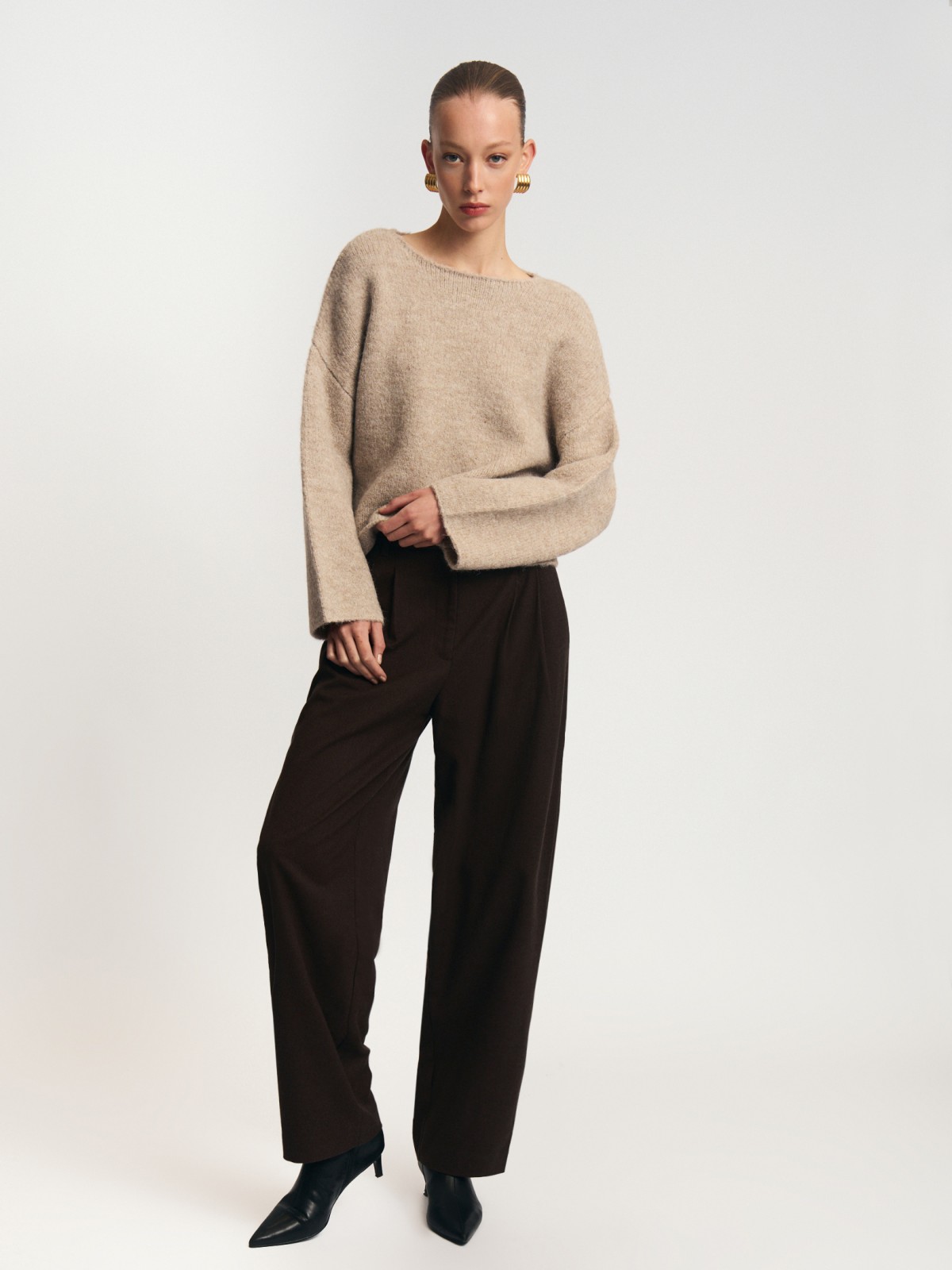 Вязаный джемпер с фактурными швами