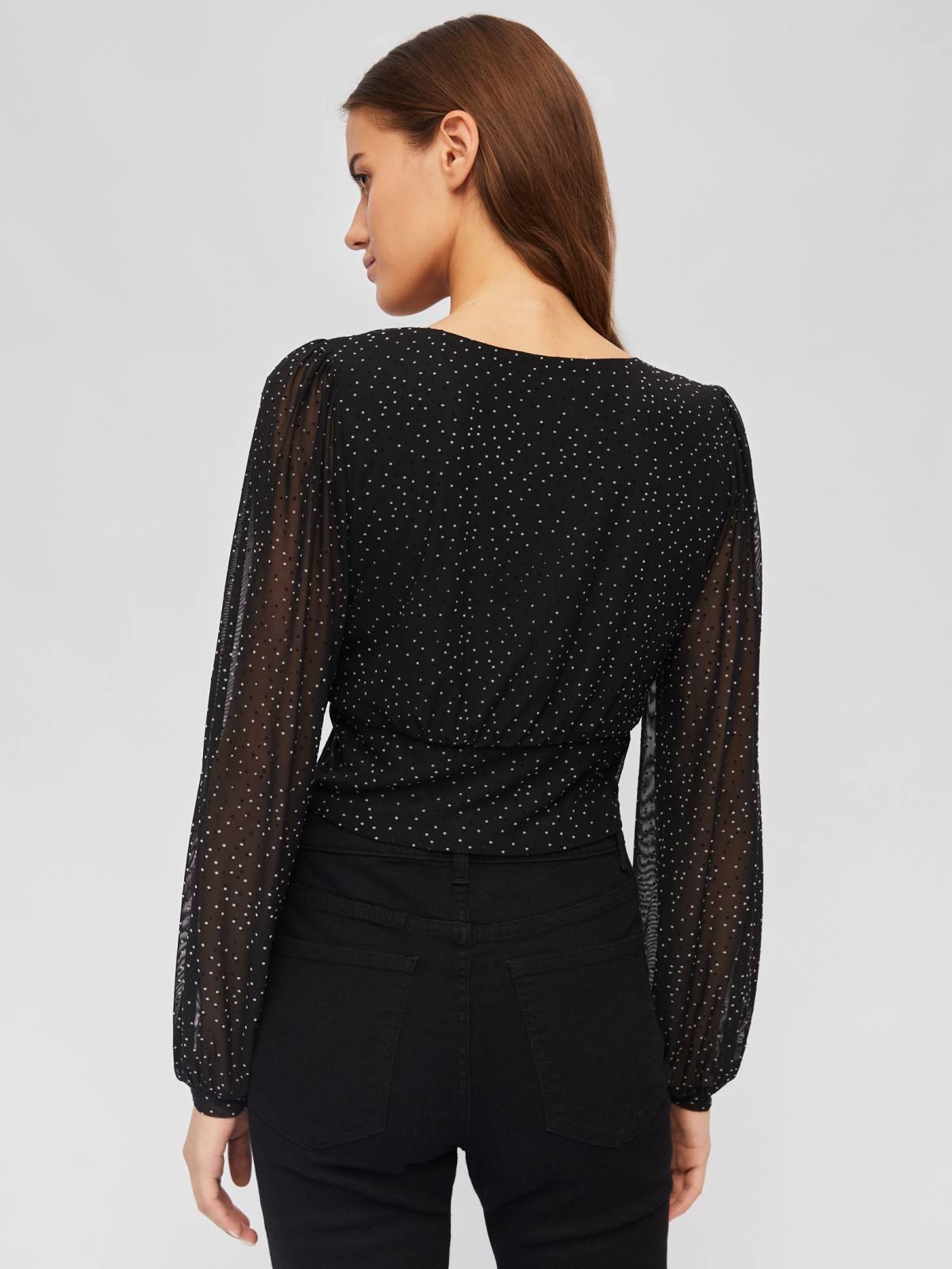 Укороченный топ-блузка с вырезом и принтом в горошек zolla 024111159261, цвет черный, размер XS - фото 6