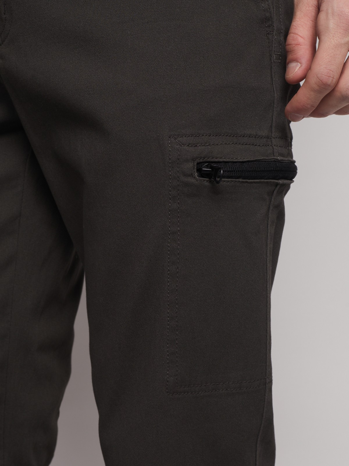 Брюки-джоггеры с карманами карго zolla 21231730L033, цвет серый, размер 30 - фото 4