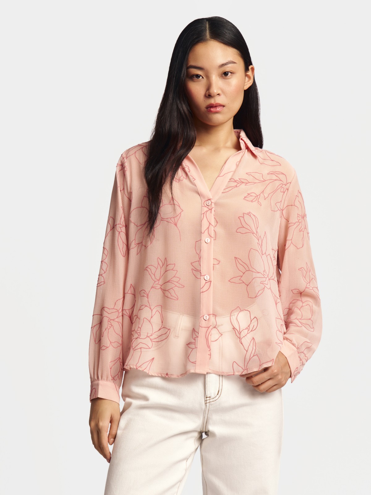 Шифоновая рубашка с вырезом на груди