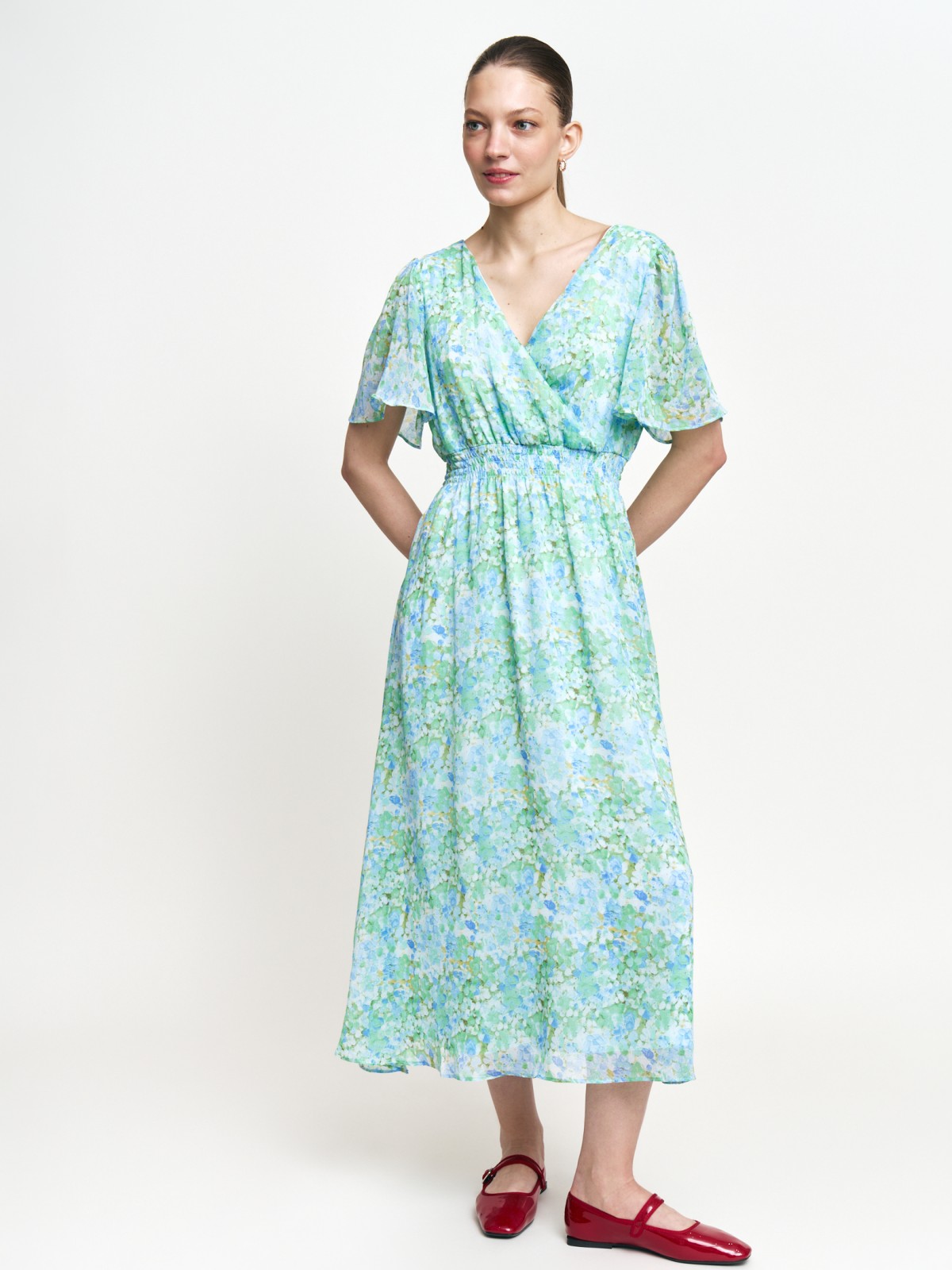 Шифоновое платье с цветочным принтом и люрексом