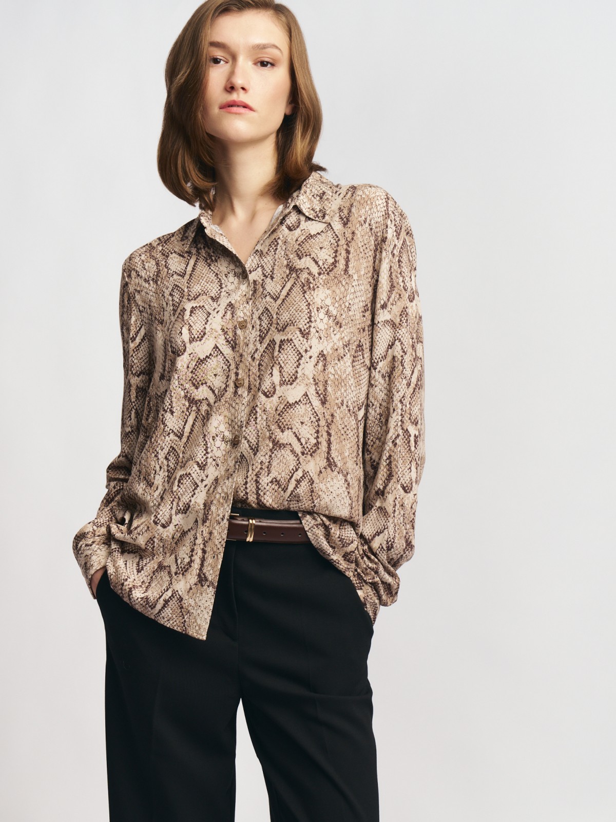 Рубашка из вискозы с анималистичным принтом