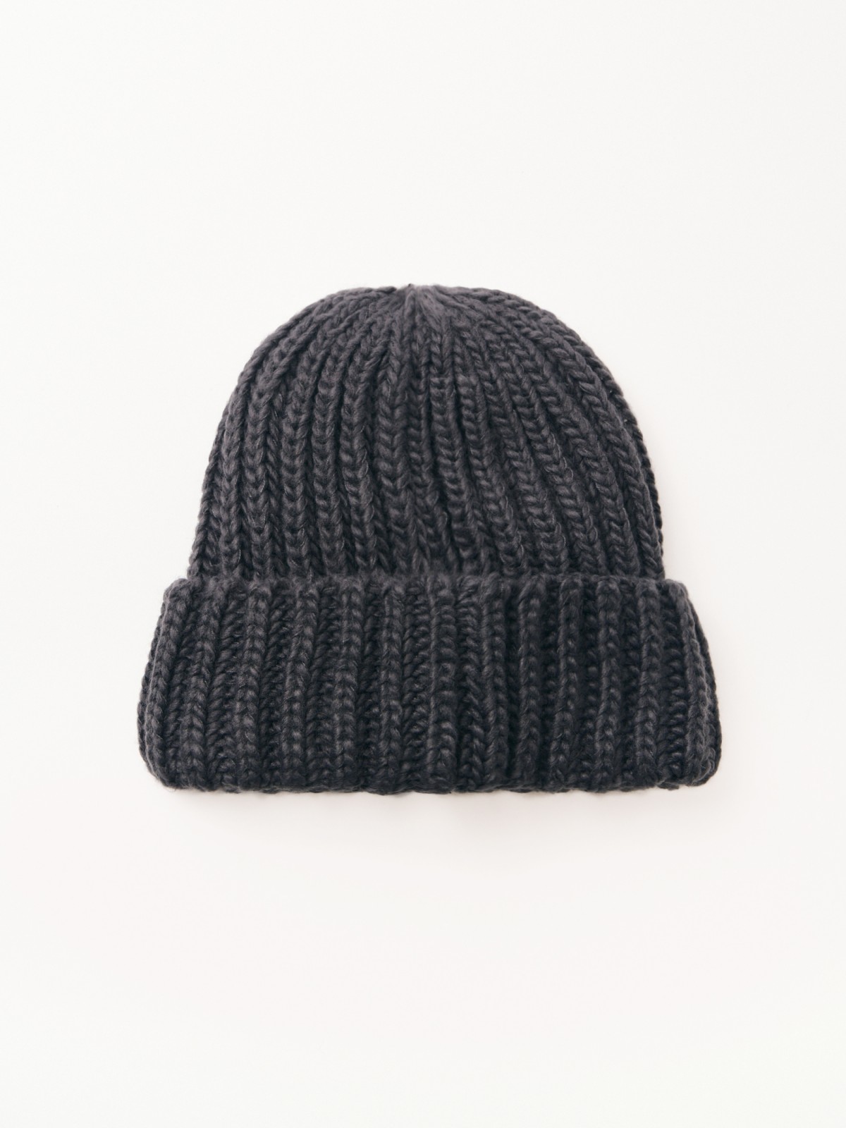 Вязаная шапка-бини на флисе