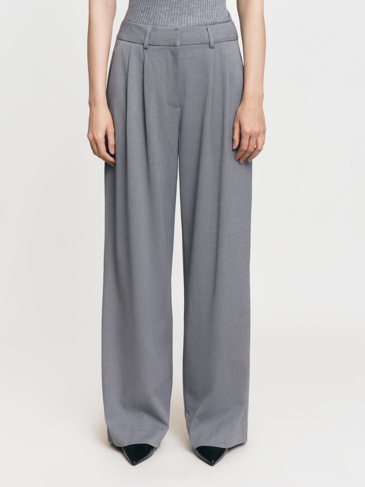 Брюки широкого силуэта Wide с защипами