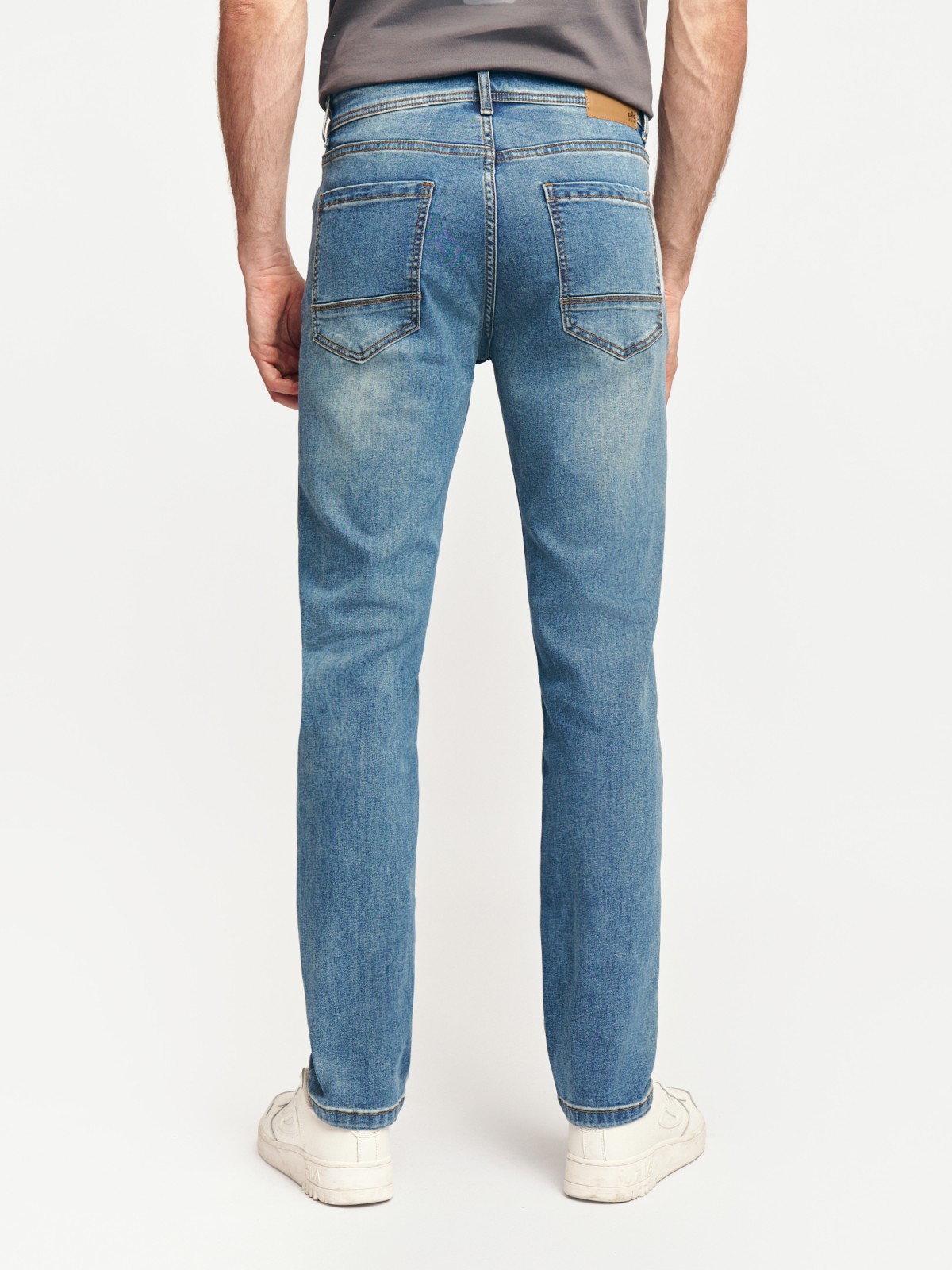 Джинсы фасона Tapered