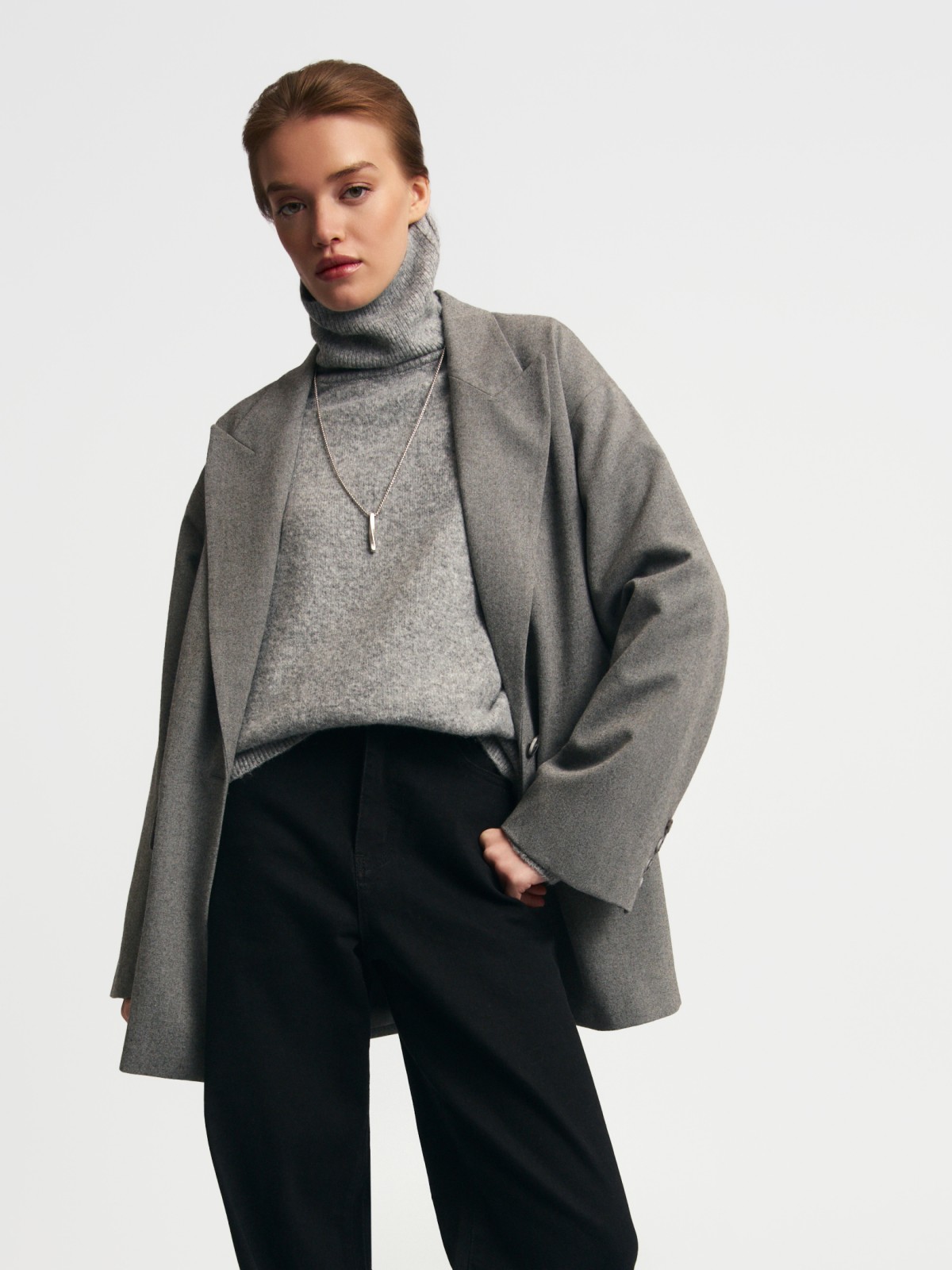 Однобортный жакет оверсайз силуэта