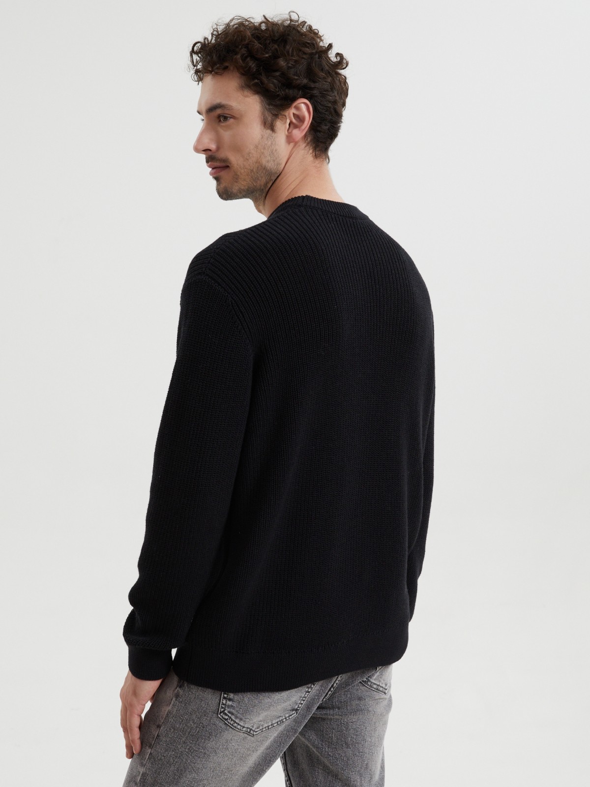 Вязаный джемпер с длинным рукавом