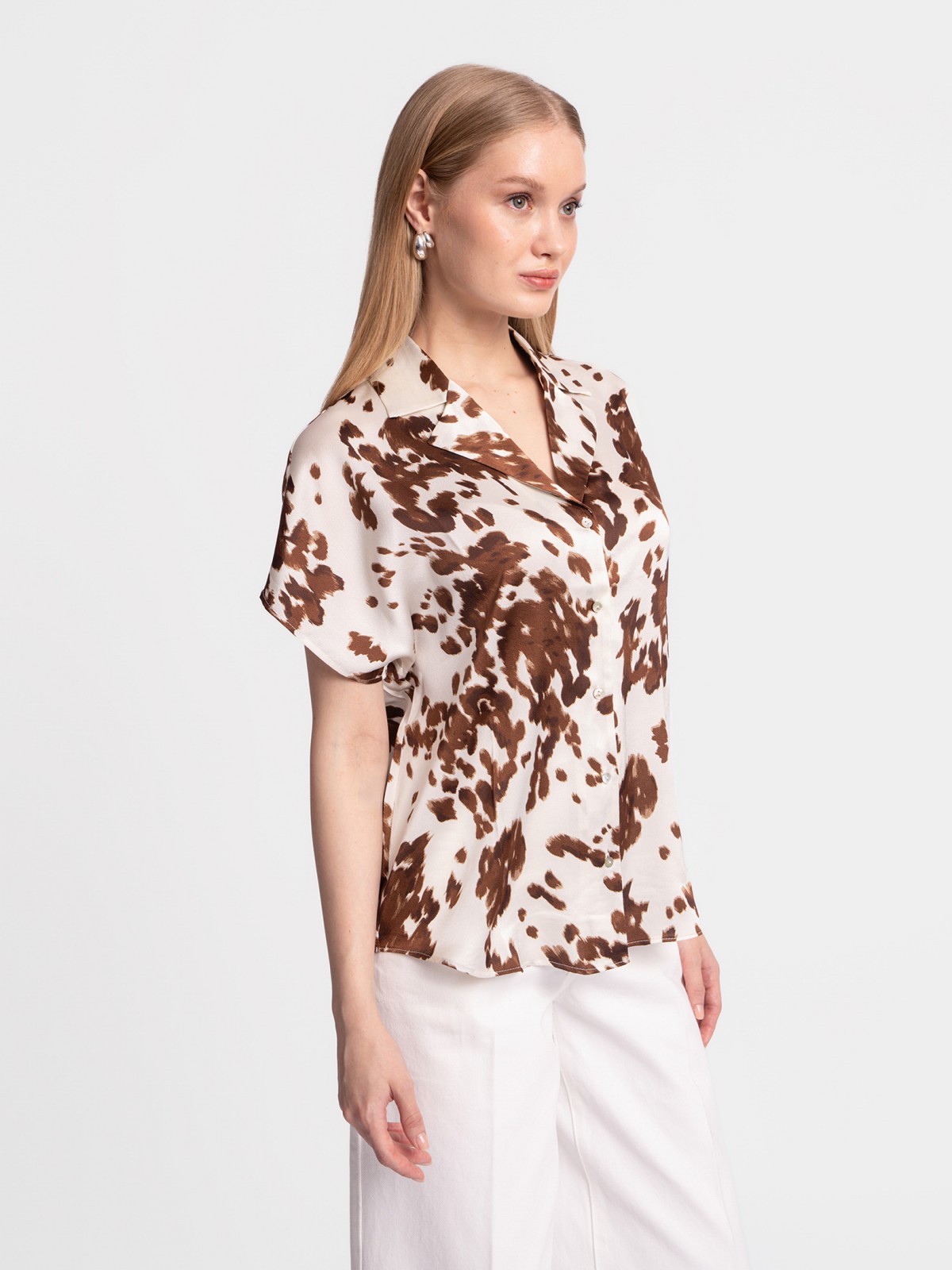 Блузка с короткими рукавами