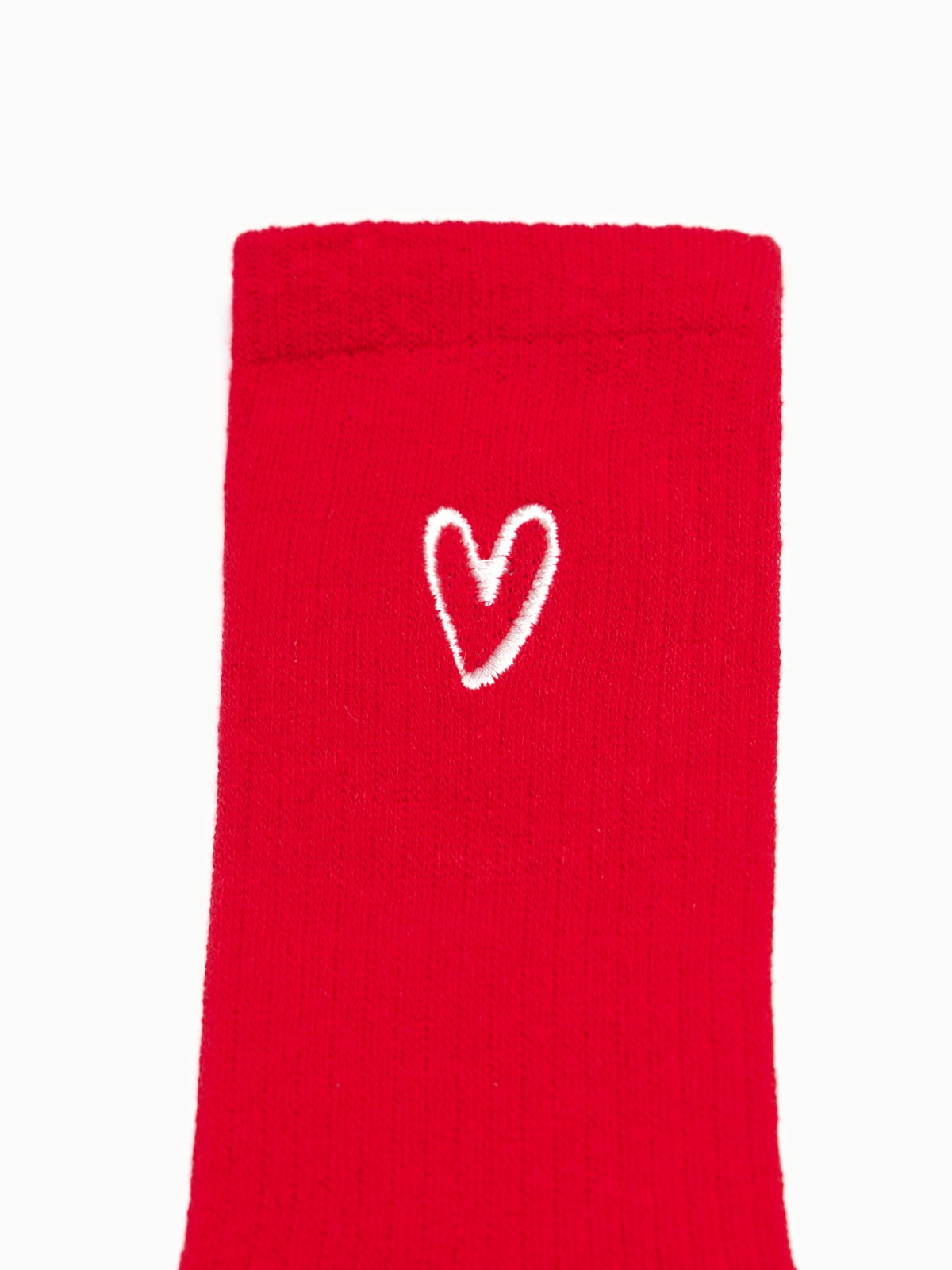 Высокие носки с вышивкой