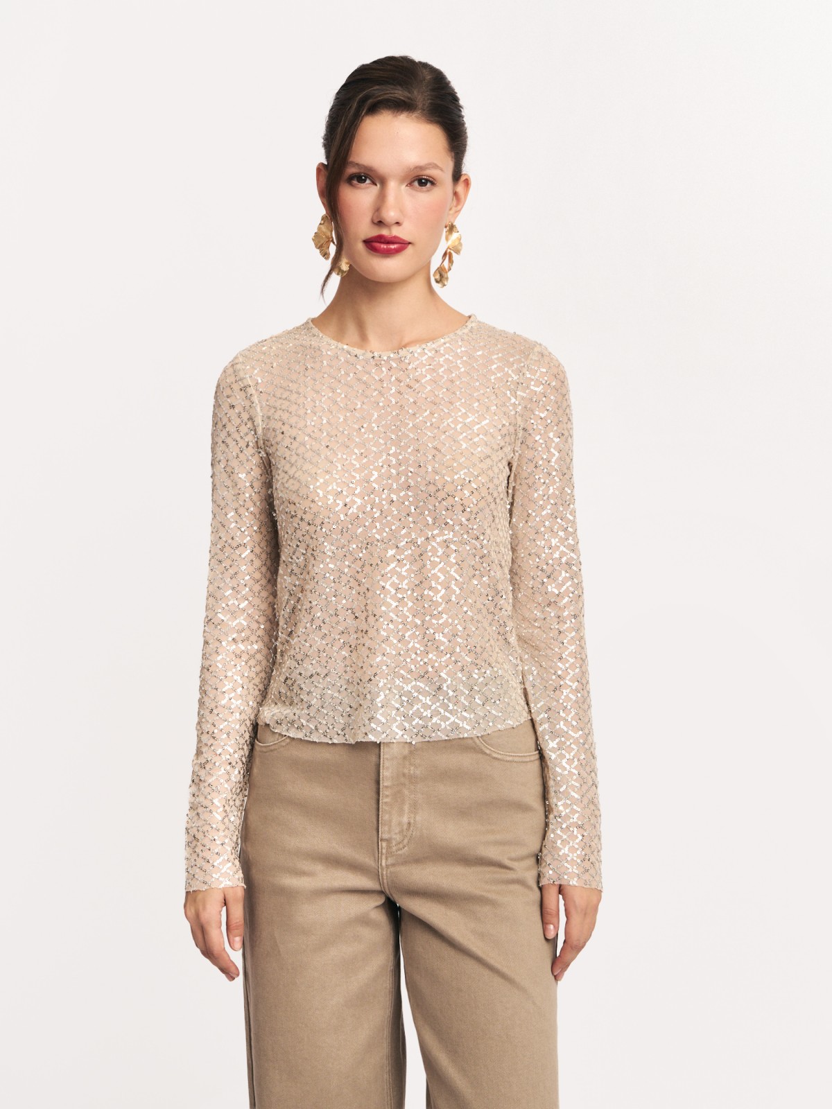 Блузка-лонгслив с пайетками