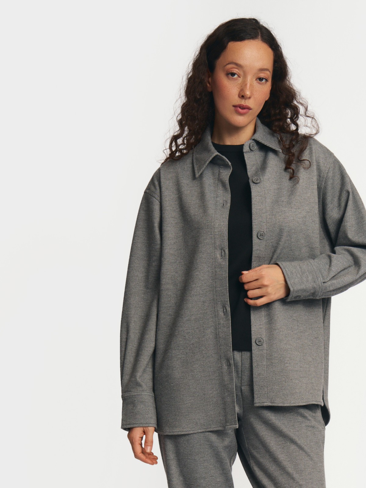 Верхняя рубашка на пуговицах