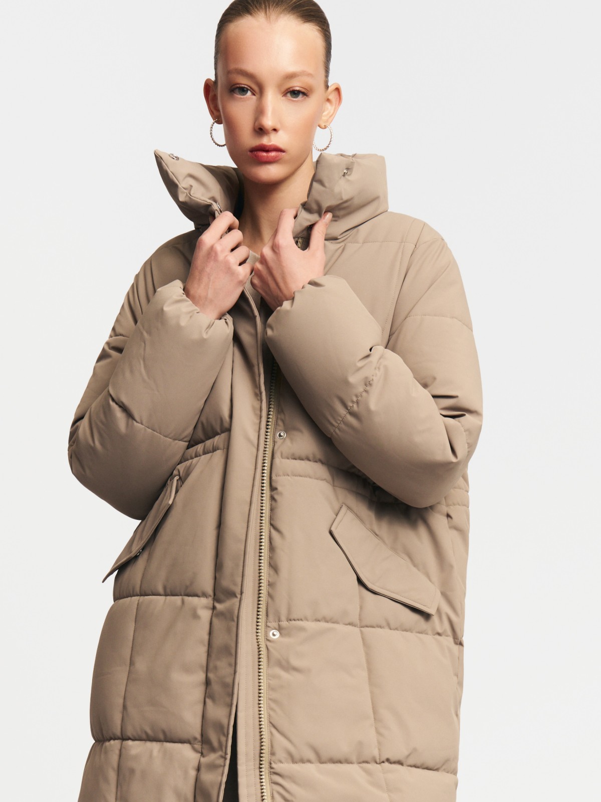 Тёплая куртка-пальто с высоким воротником