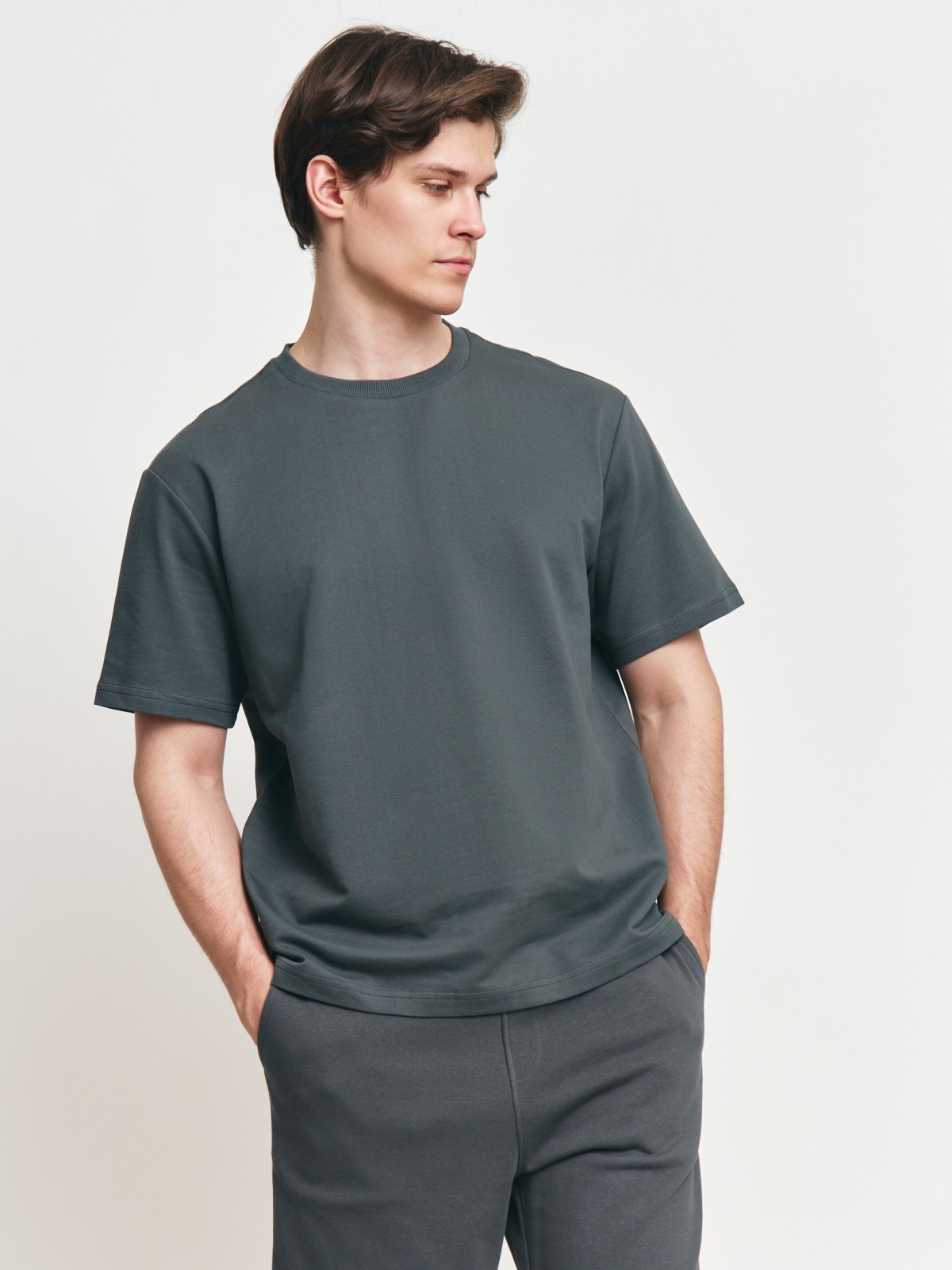 Футболка из хлопка с круглым вырезом