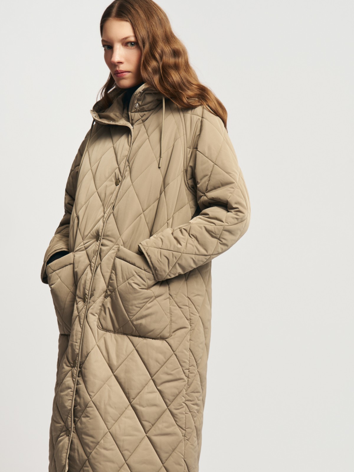 Длинная куртка-пальто на синтепоне с капюшоном