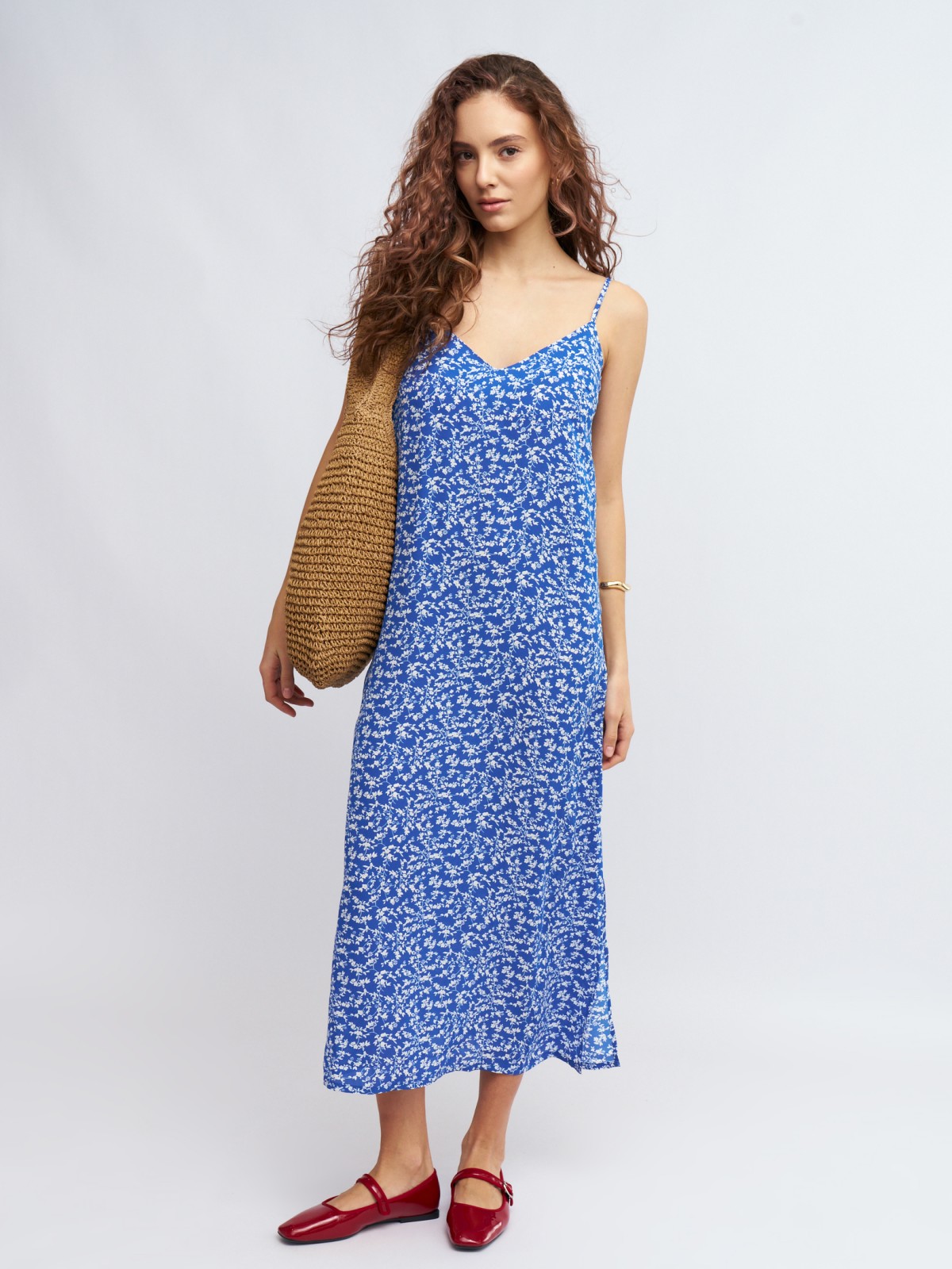 Платье-комбинация с боковыми разрезами