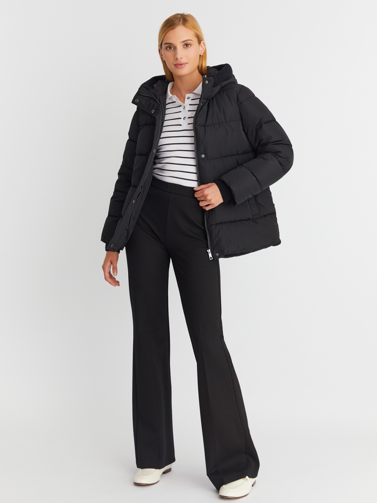 Тёплая стёганая куртка с капюшоном и внутренними манжетами-риб zolla 023345102064, цвет черный, размер S - фото 2