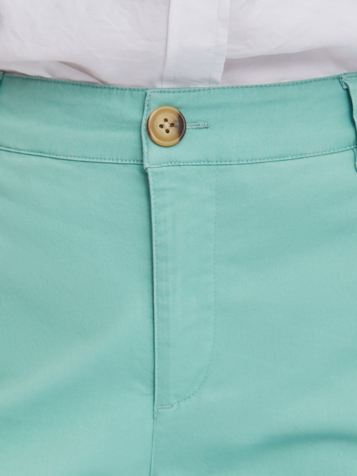 Брюки-чинос со средней посадкой