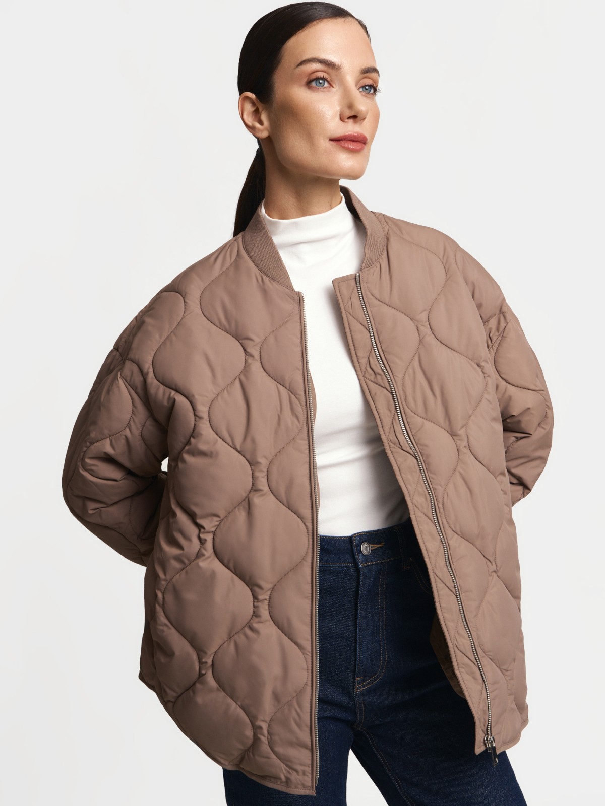 Утеплённая стёганая куртка оверсайз на синтепоне