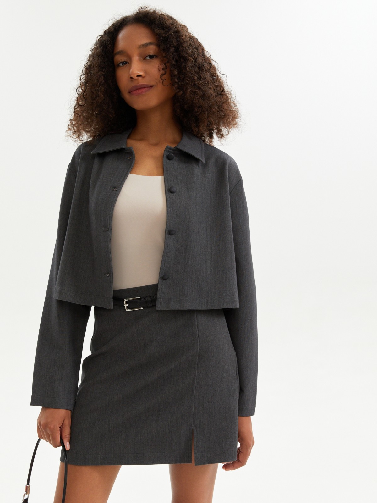 Короткий жакет на кнопках 1799₽