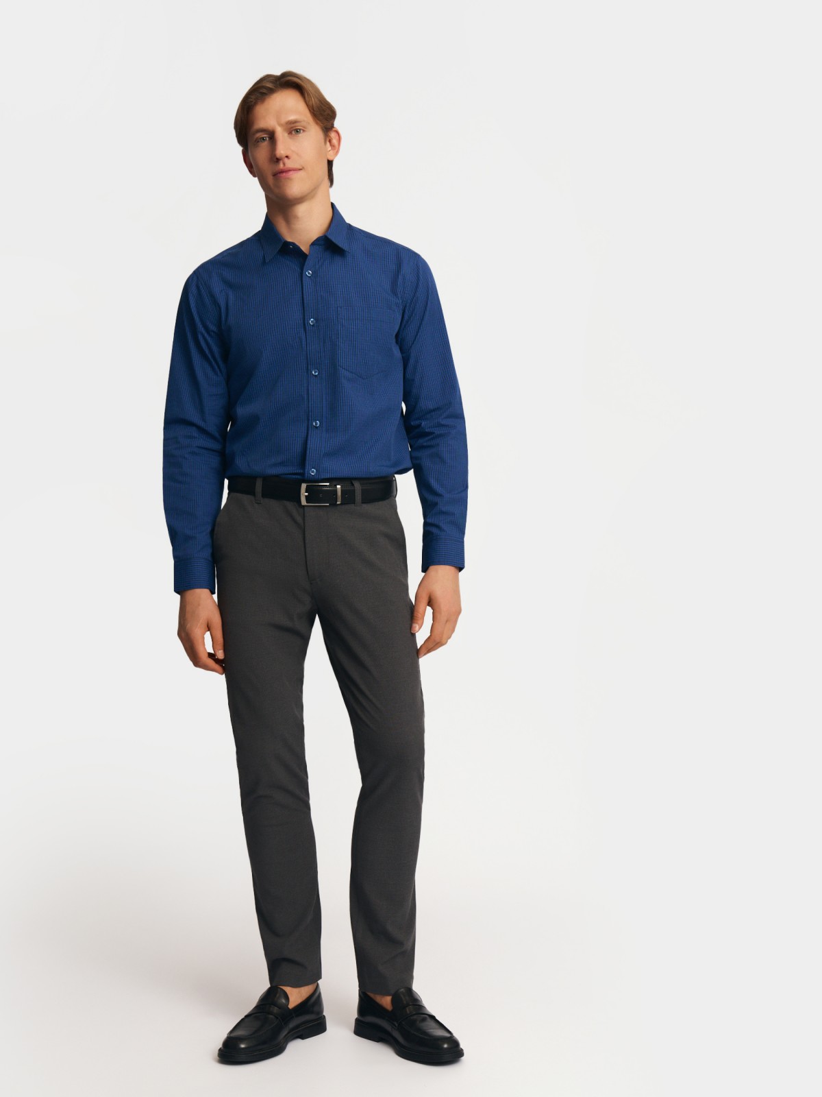 Офисная рубашка прямого силуэта с узором в клетку