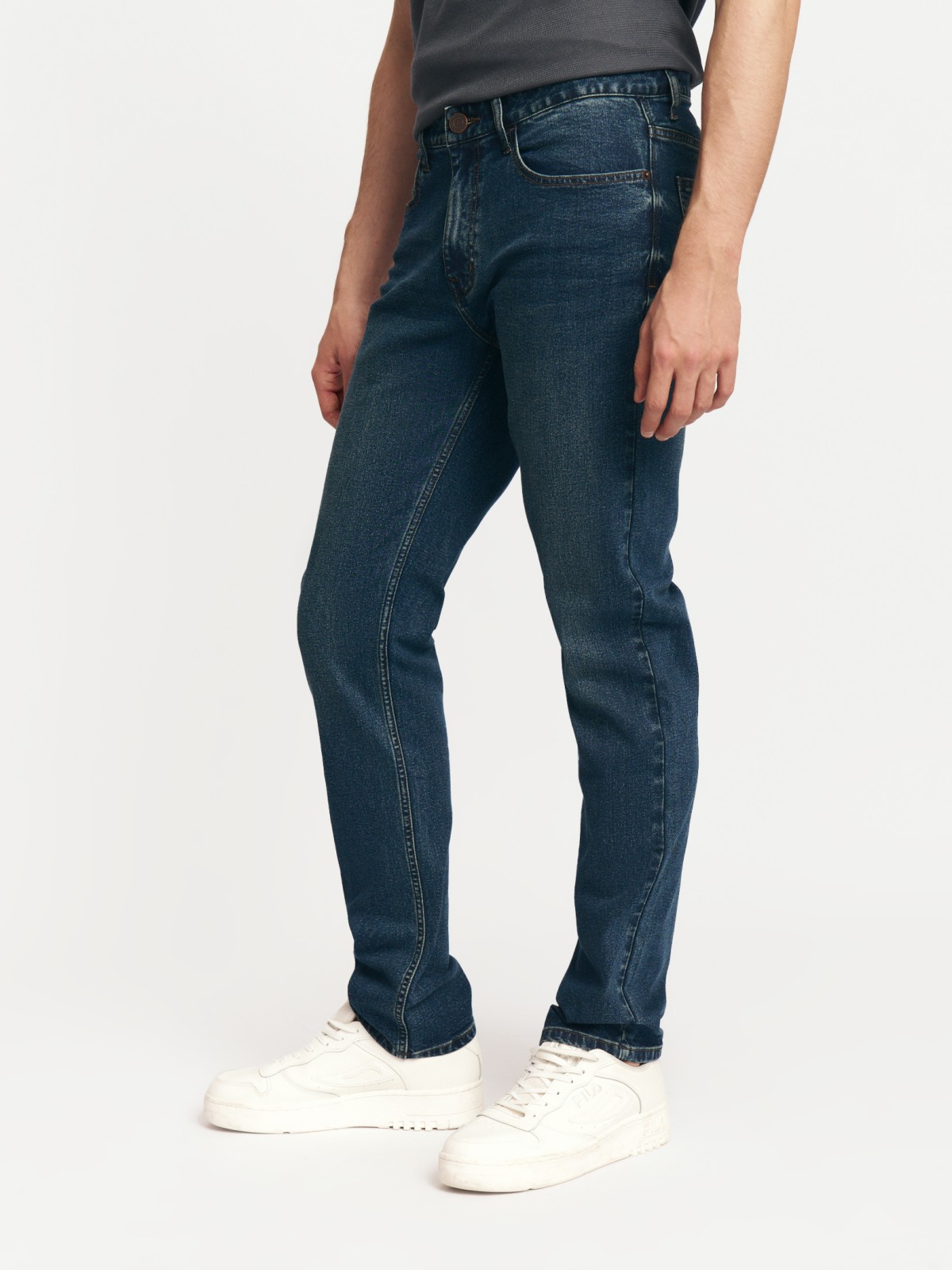 Джинсы фасона Tapered
