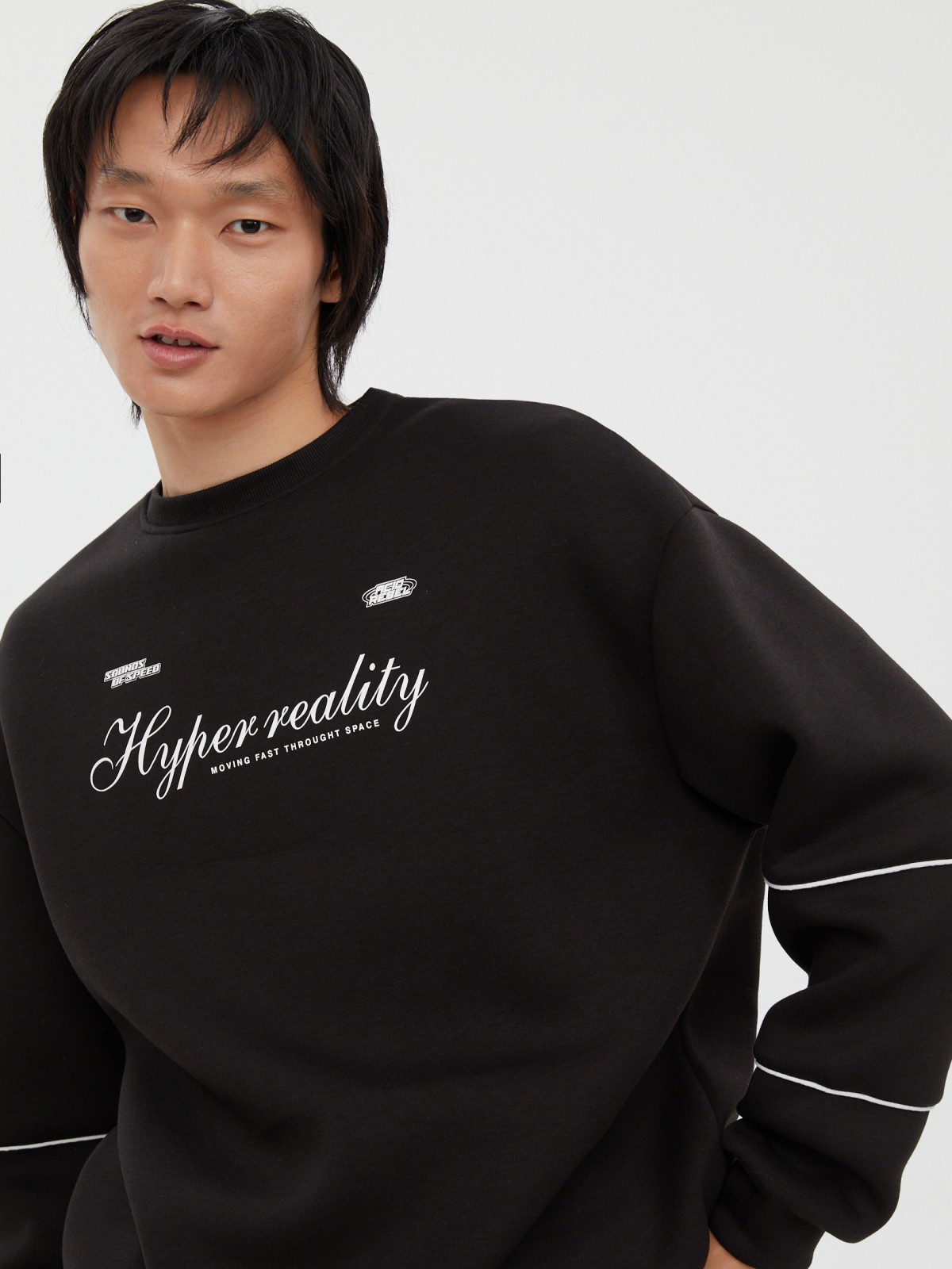 Трикотажный свитшот с принтом-надписью